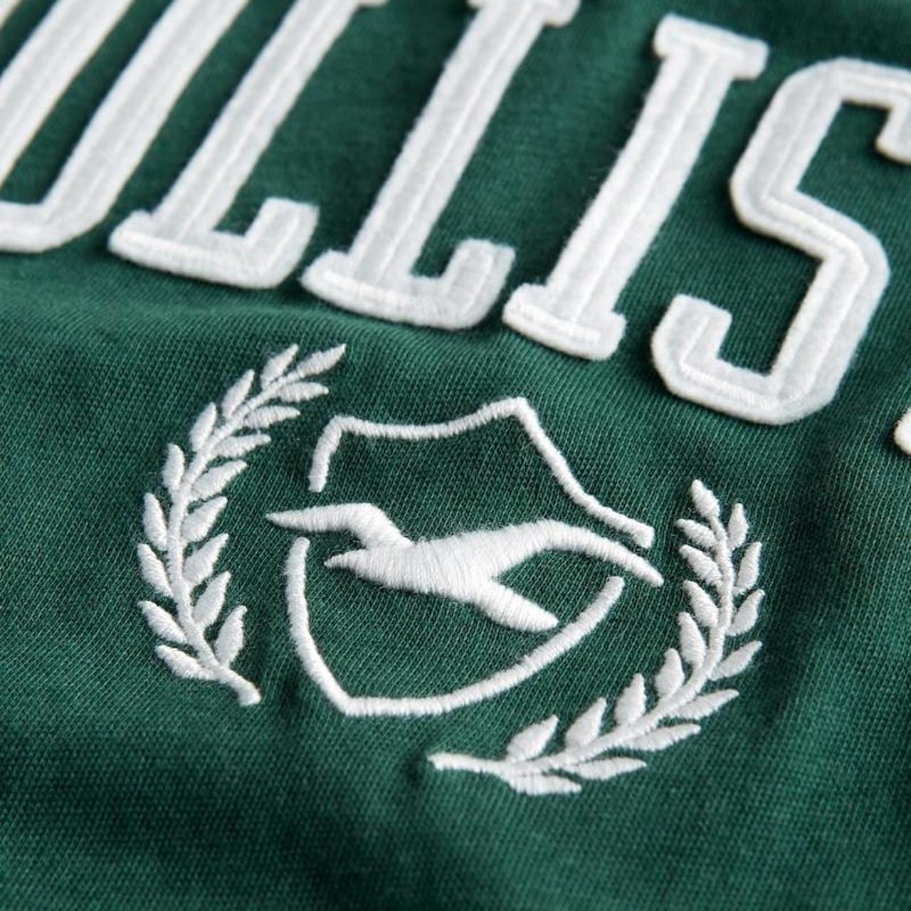 APPLIQUE LOGO GRAPHIC TEE Dark Green Color Depop