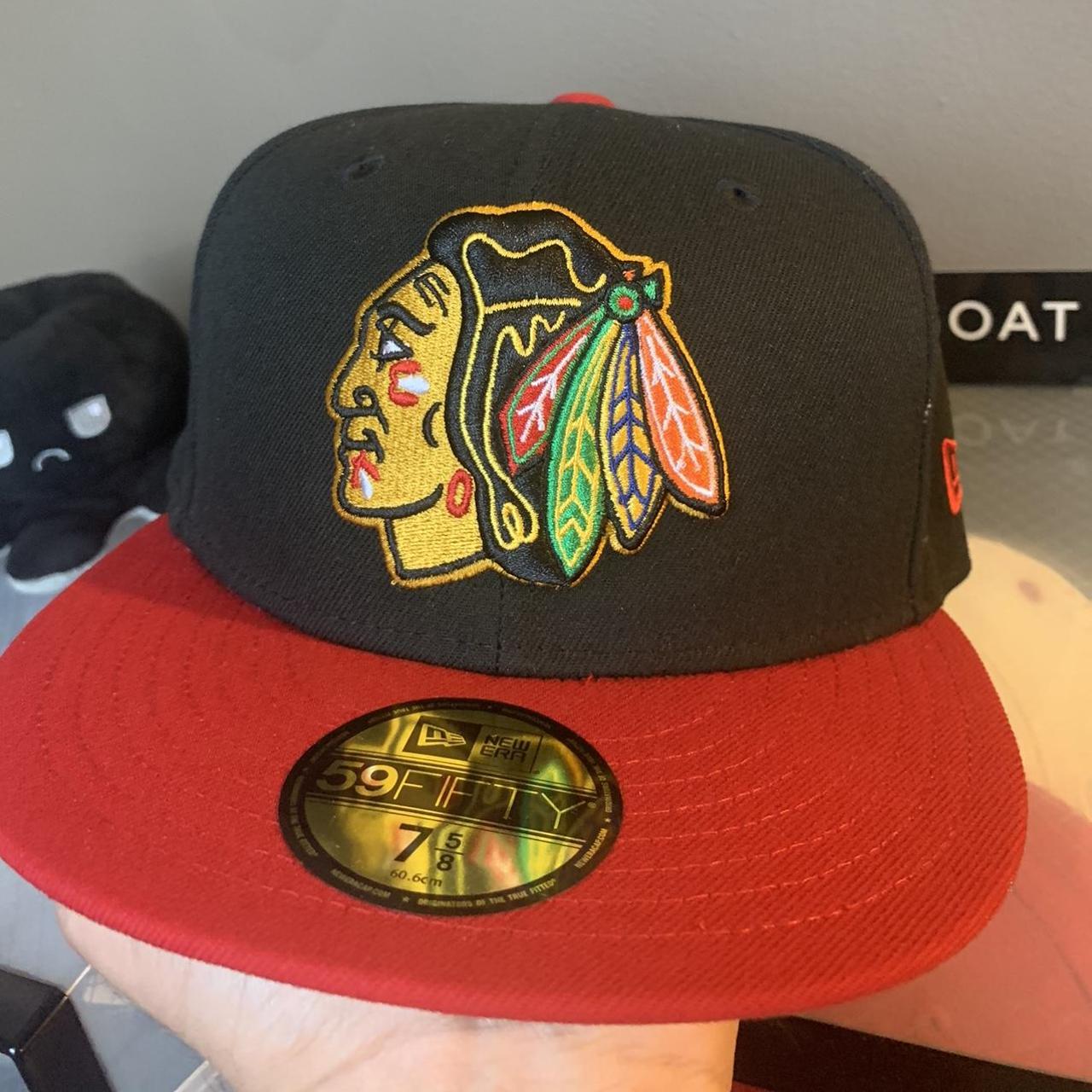 Verlammen geloof ophouden NHL Chicago Blackhawks 7 5/8 Fitted Hat with Chicago... - Depop
