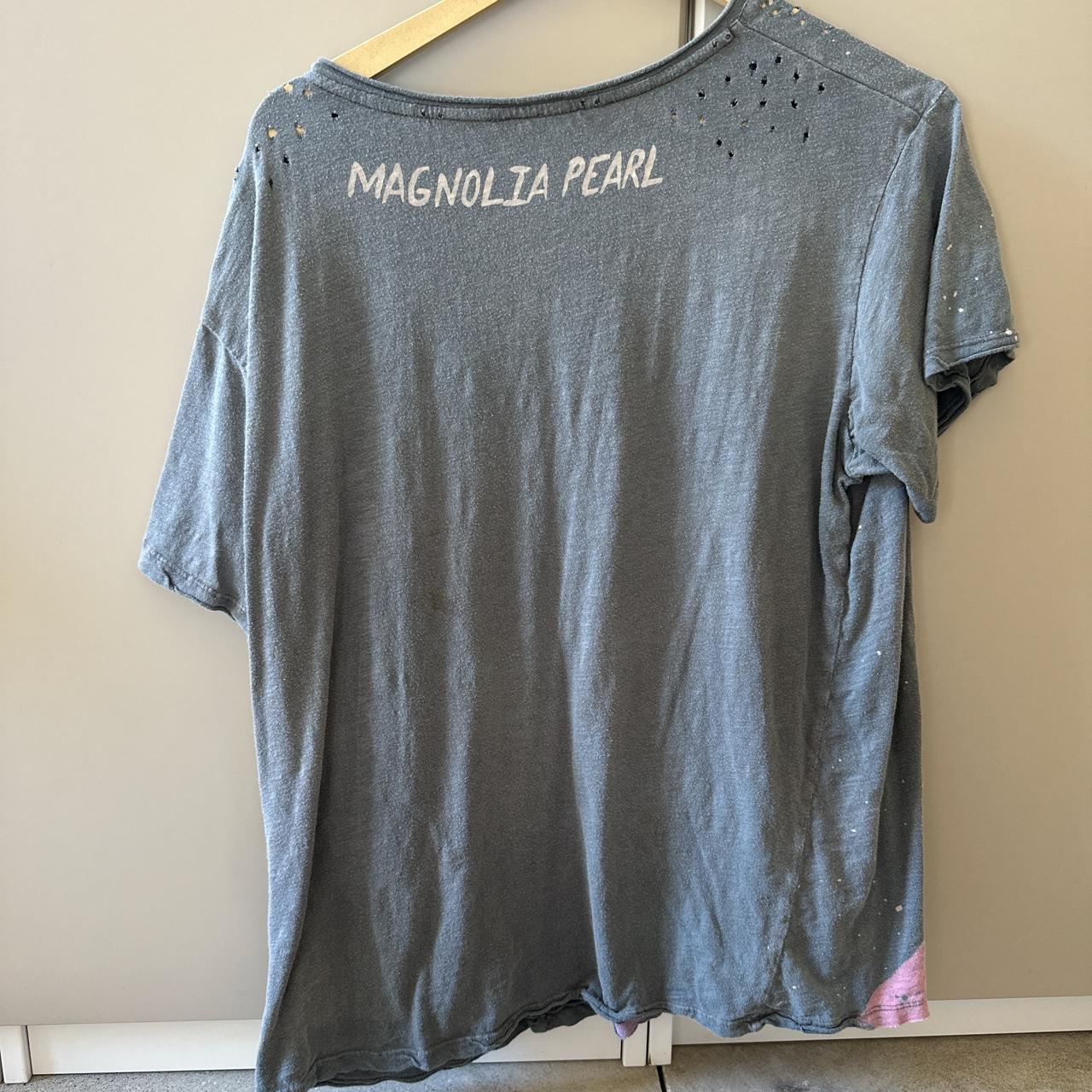 Magnolia pearl tee 2021 - Depop