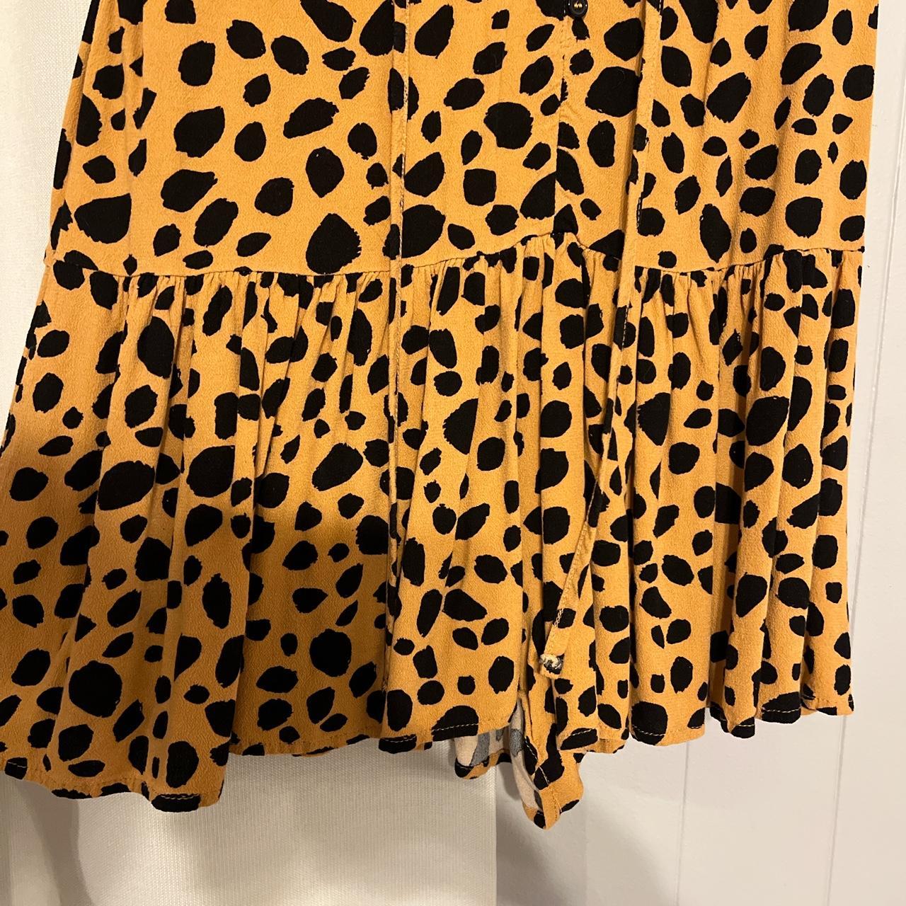 Leopard print Romper Size M Forever 21 Worn a few