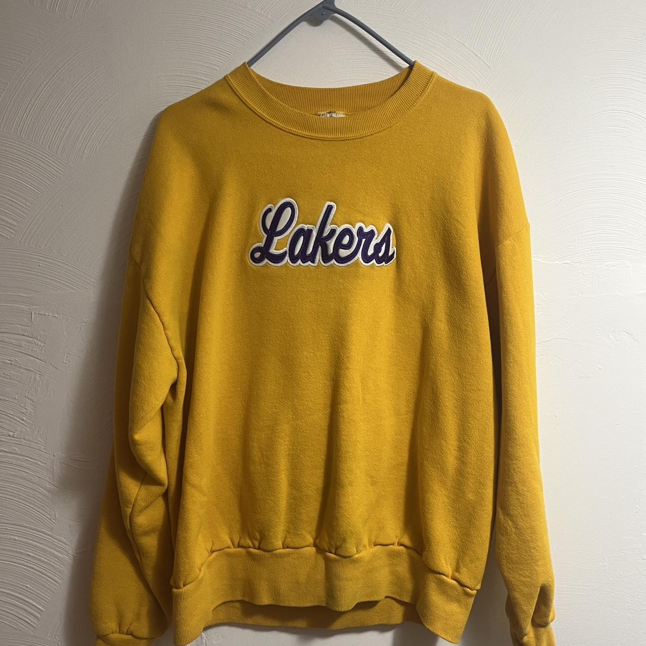 los angeles lakers vintage crewneck sweatshirt! gold - Depop