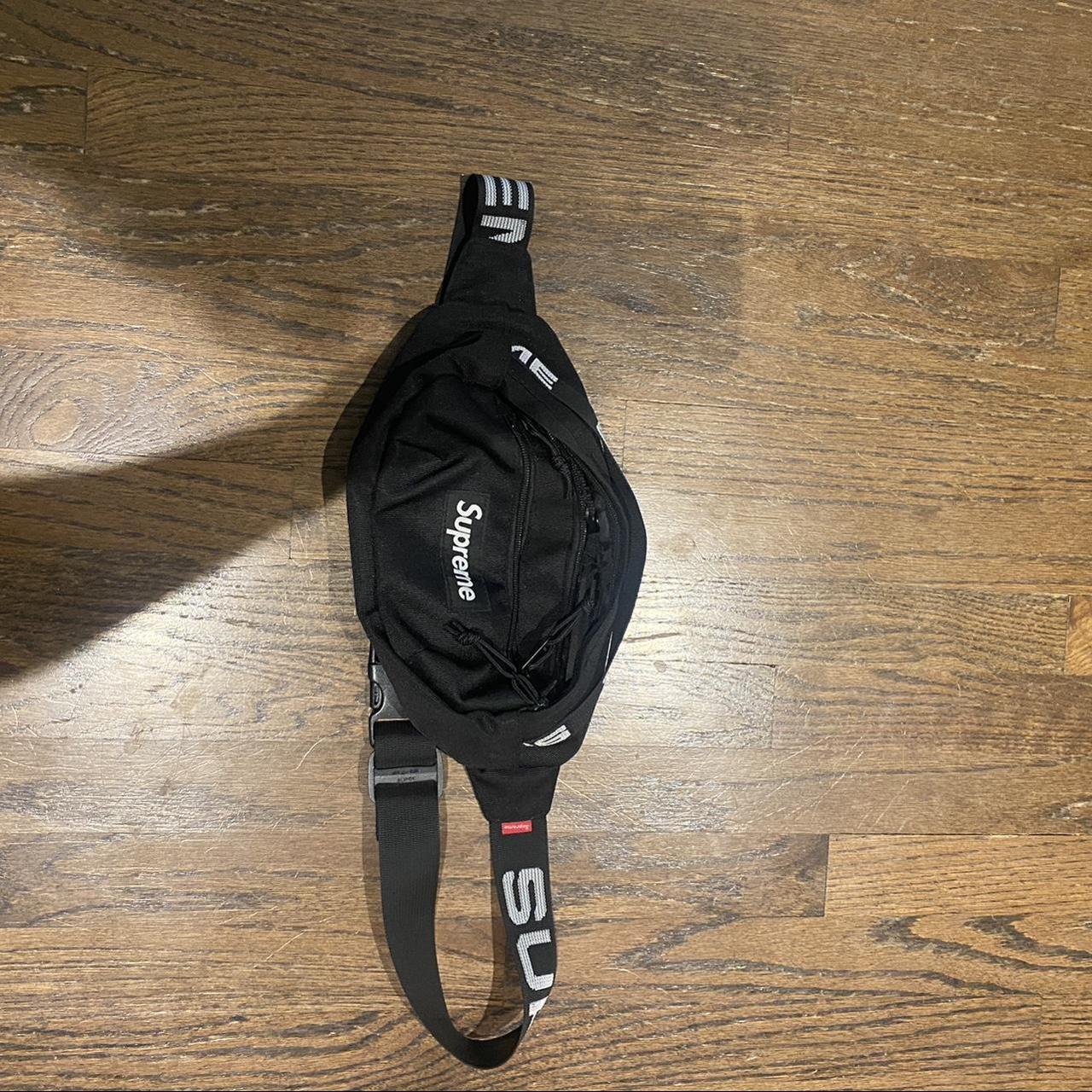 Supreme waist hot sale bag canada