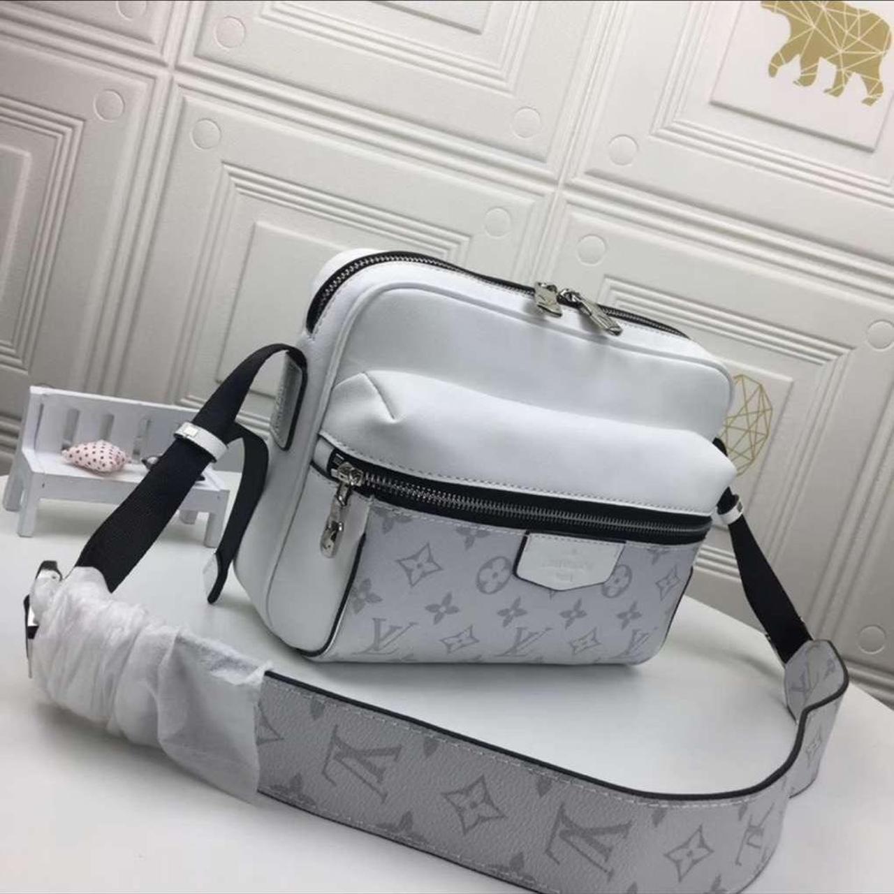 Louis Vuitton man bag - Depop