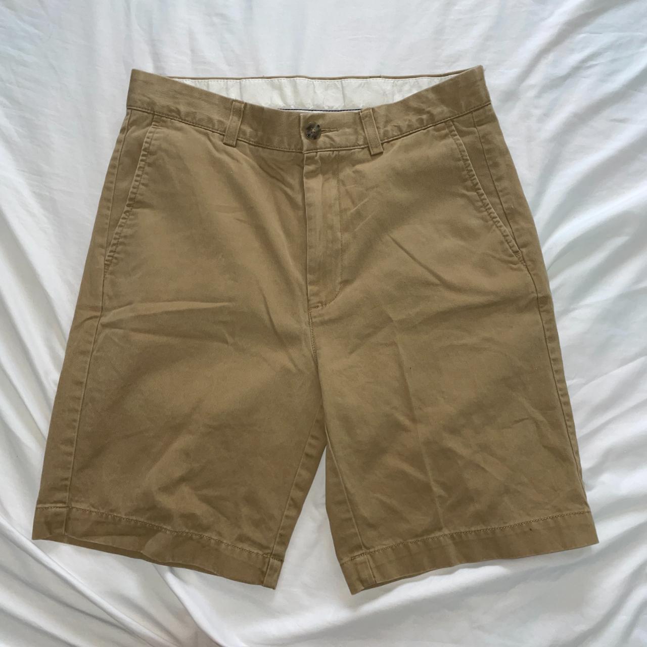 Roundtree & Yorke Men's Blue and Navy Shorts Depop