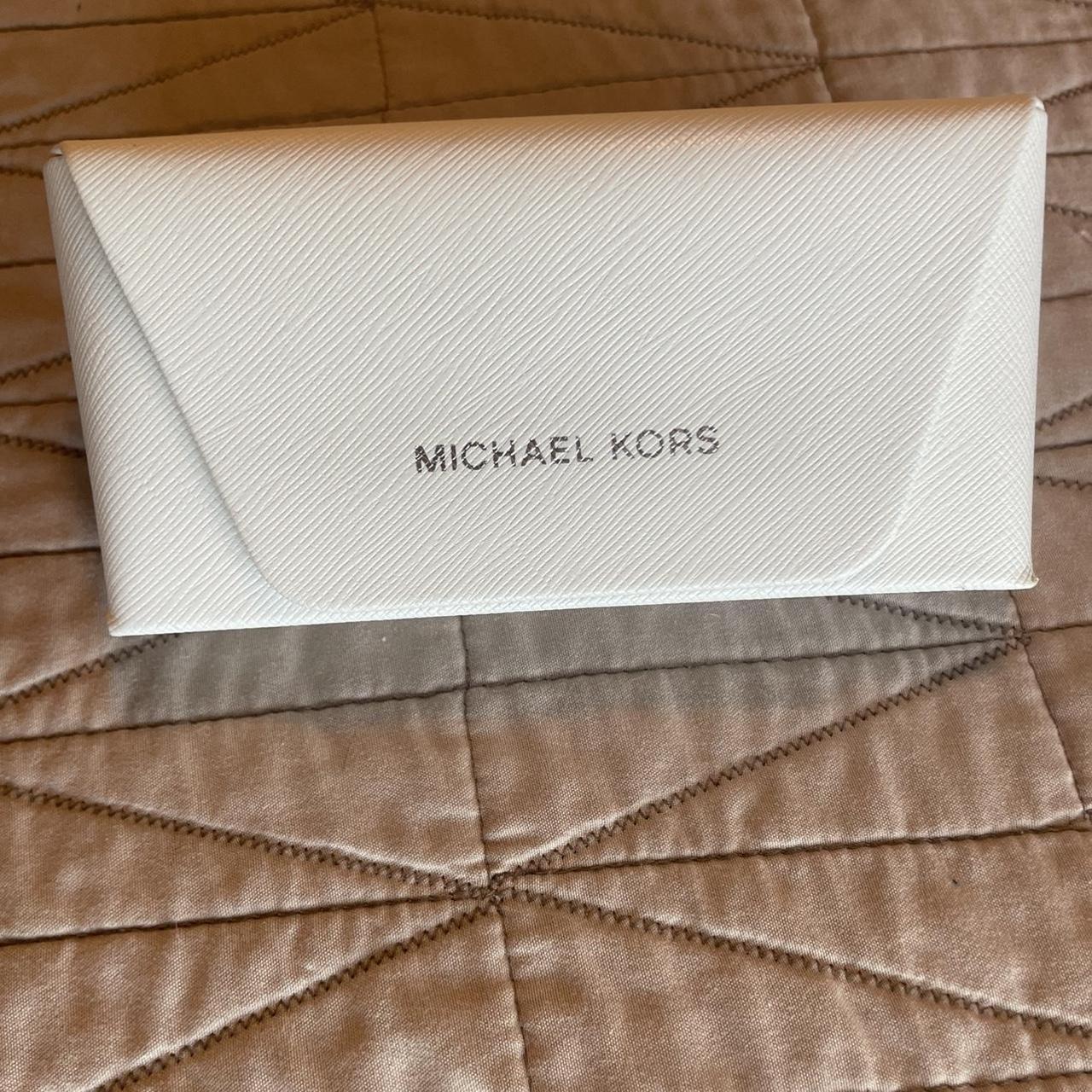 Michael kors deals sunglasses case