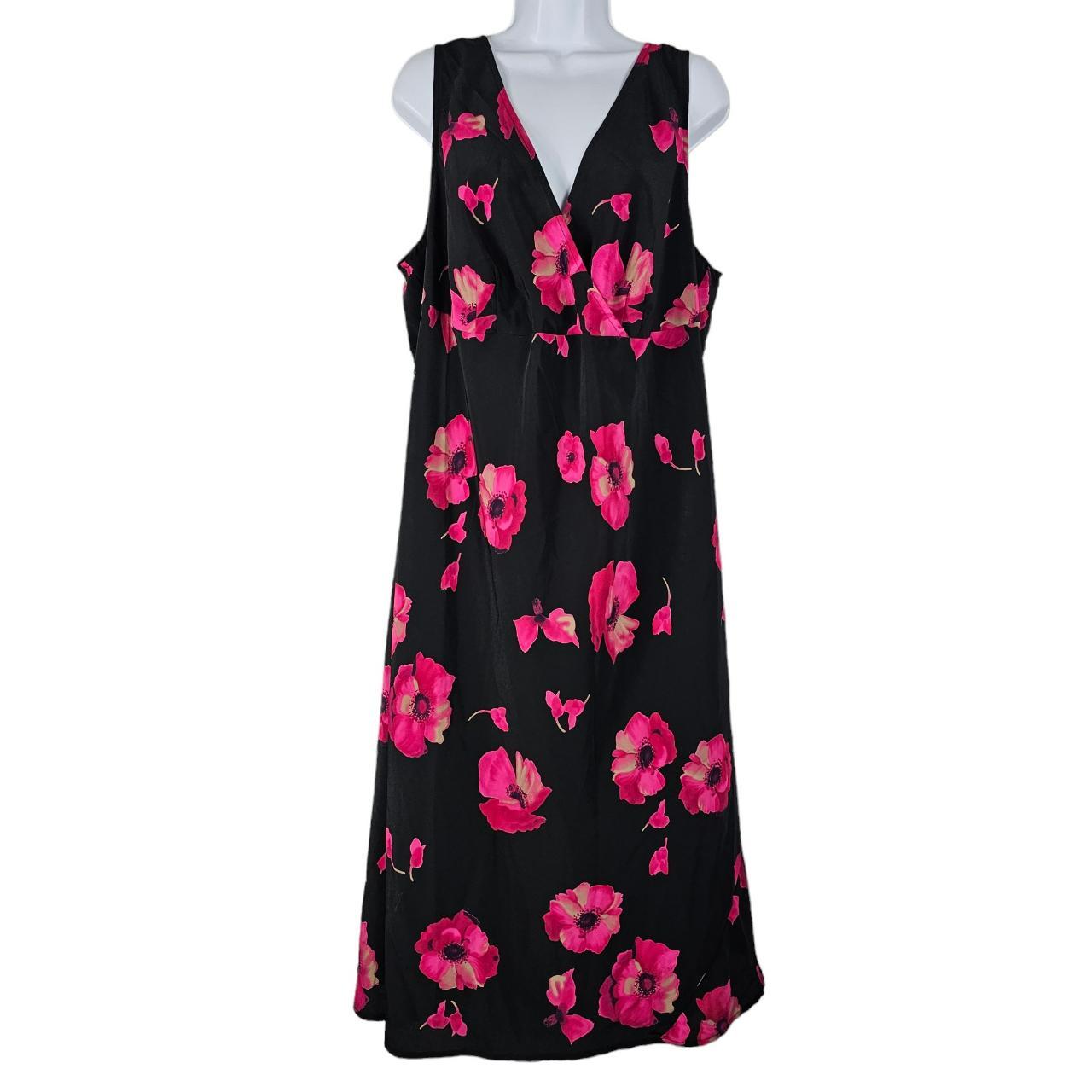 Venezia 2x Black & Pink Sleeveless Flowy Plus Size... - Depop