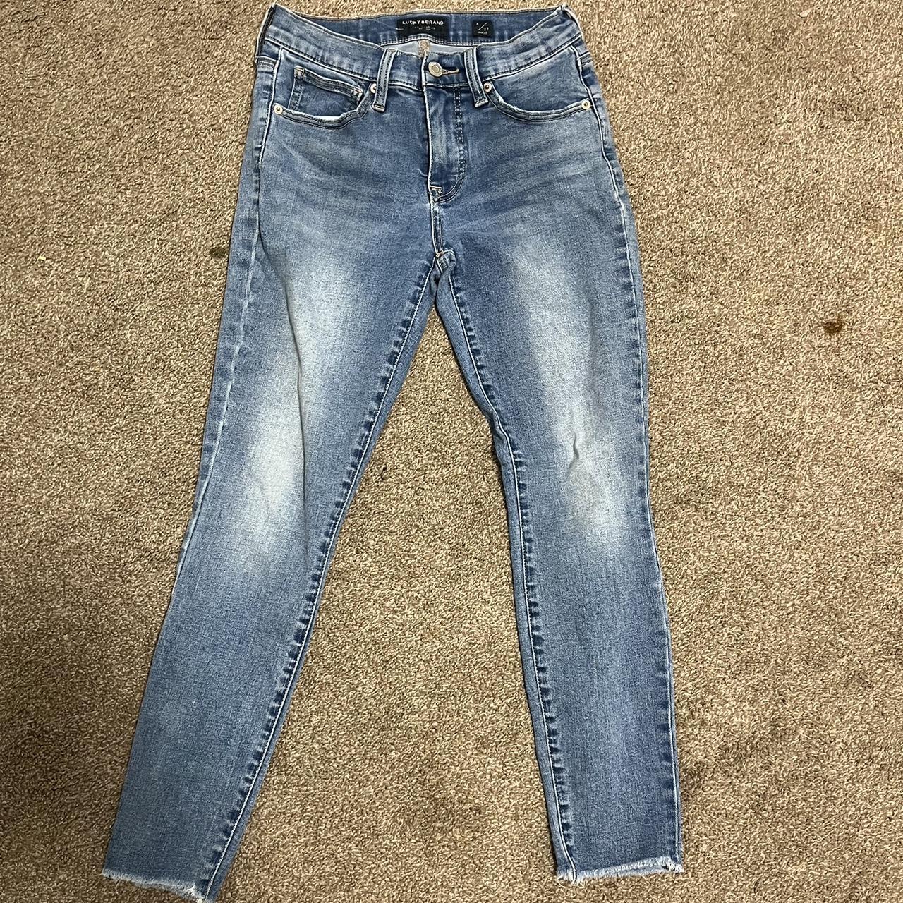 Lucky brand skinny jeans. Perf length for 5’4 & under - Depop