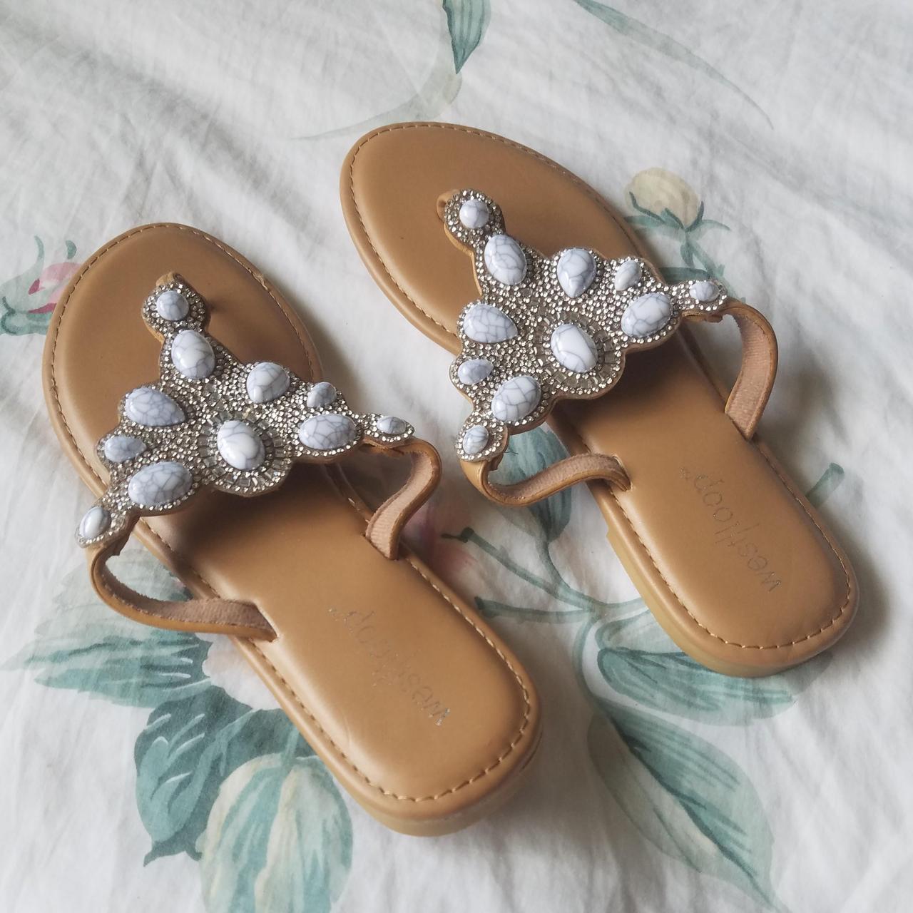 West on sale loop sandals