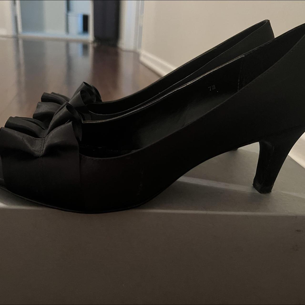 vaneli pumps