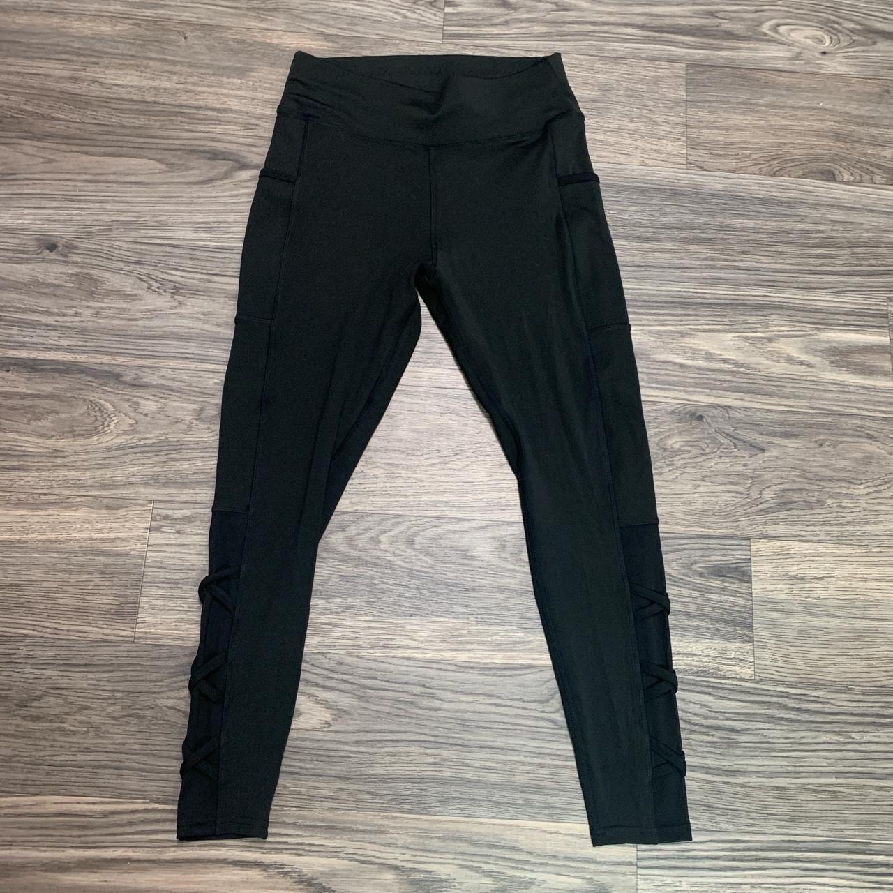 Pop Fit black leggings size large, pockets on the - Depop