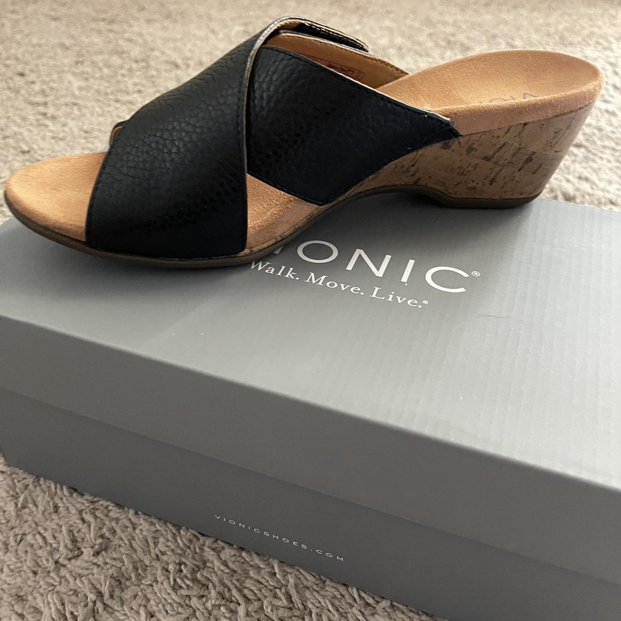 Vionic Women's Black Sandals | Depop