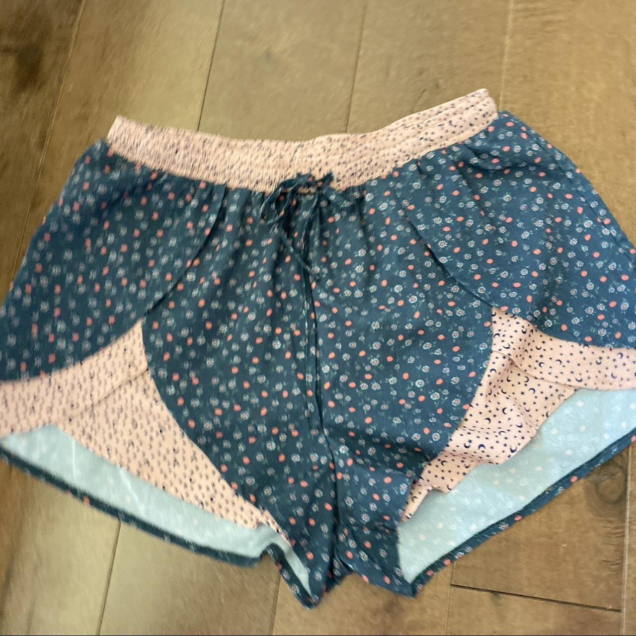 Kiss The Sky Women's Multi Shorts (7)
