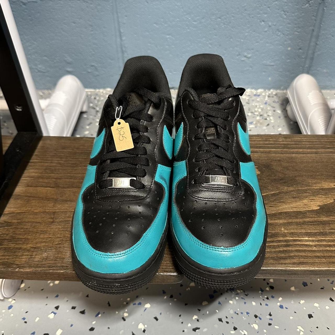 mens black air force 1s