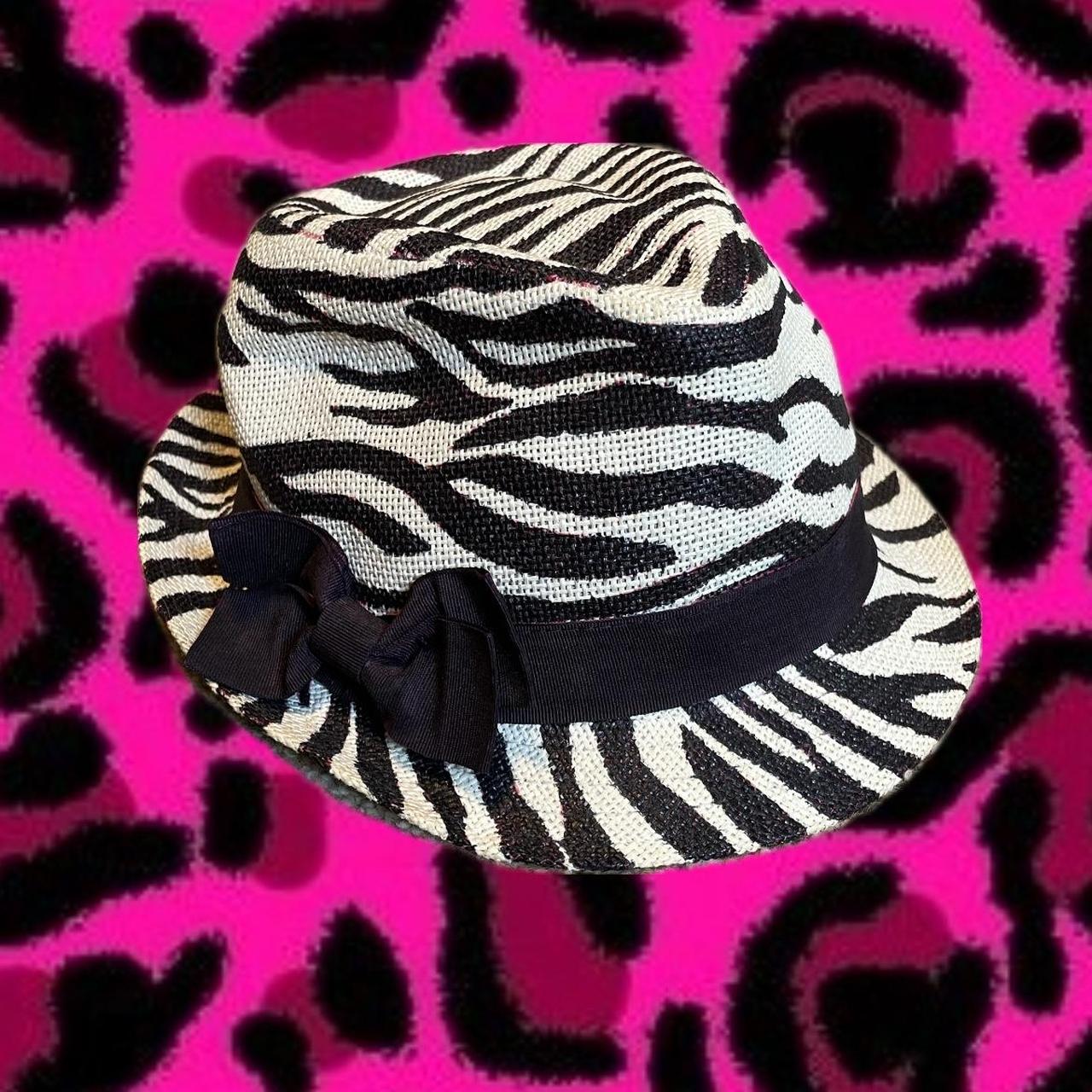 White store Zebra Print Fedora Hat