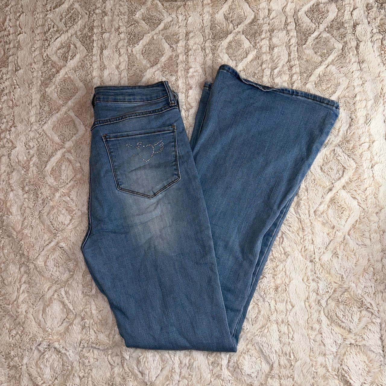 Flare Jeans 𖥔 ࣪ ᥫ᭡ꗃ⋆࣪. Light colored flare jeans... - Depop