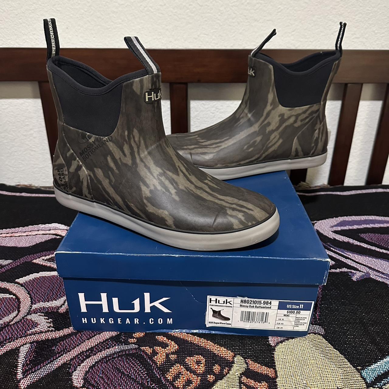 Huk Mossy Oak Bottomland Waterproof Neoprene... Depop