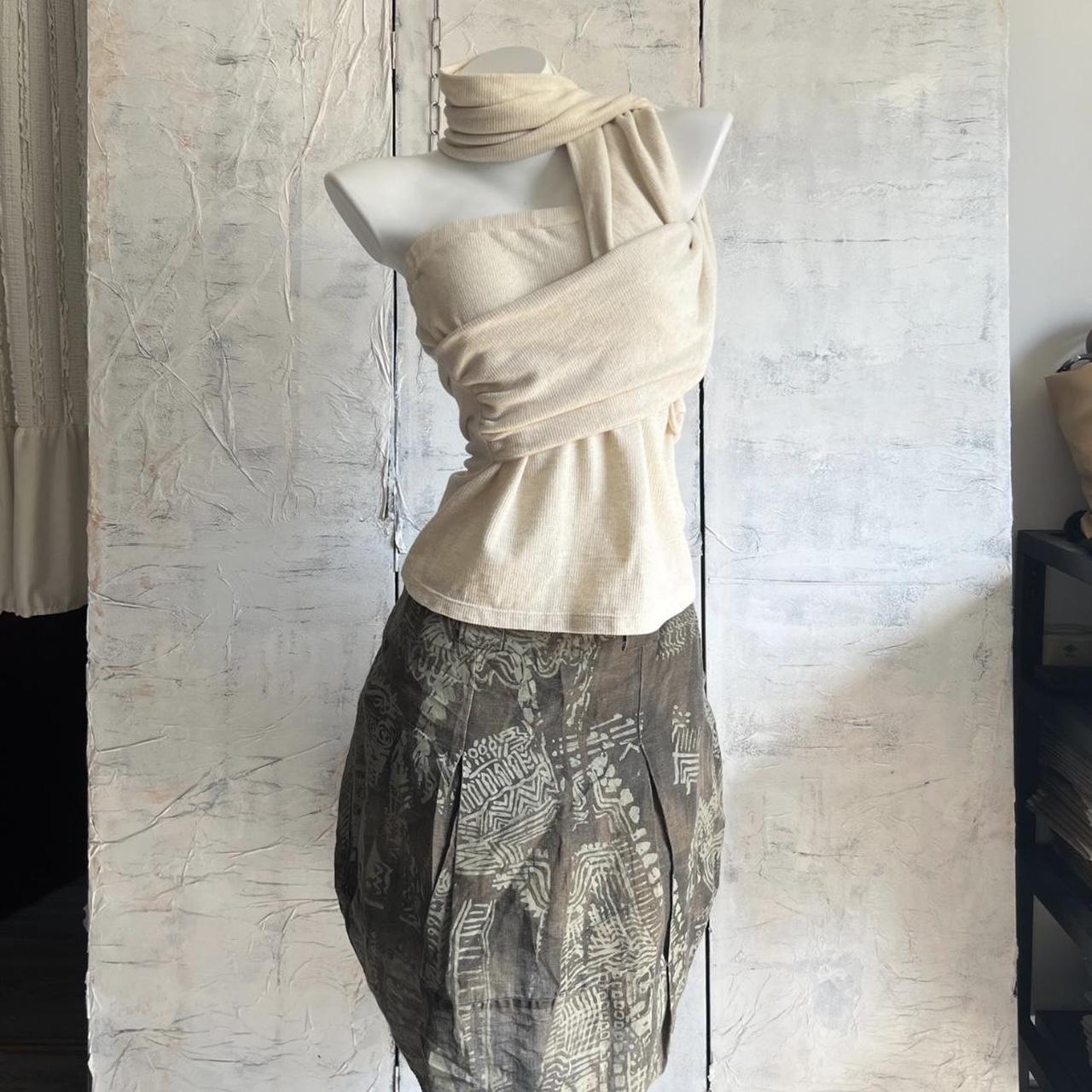 Japanese vintage Cream and tan asymmetrical tie... Depop