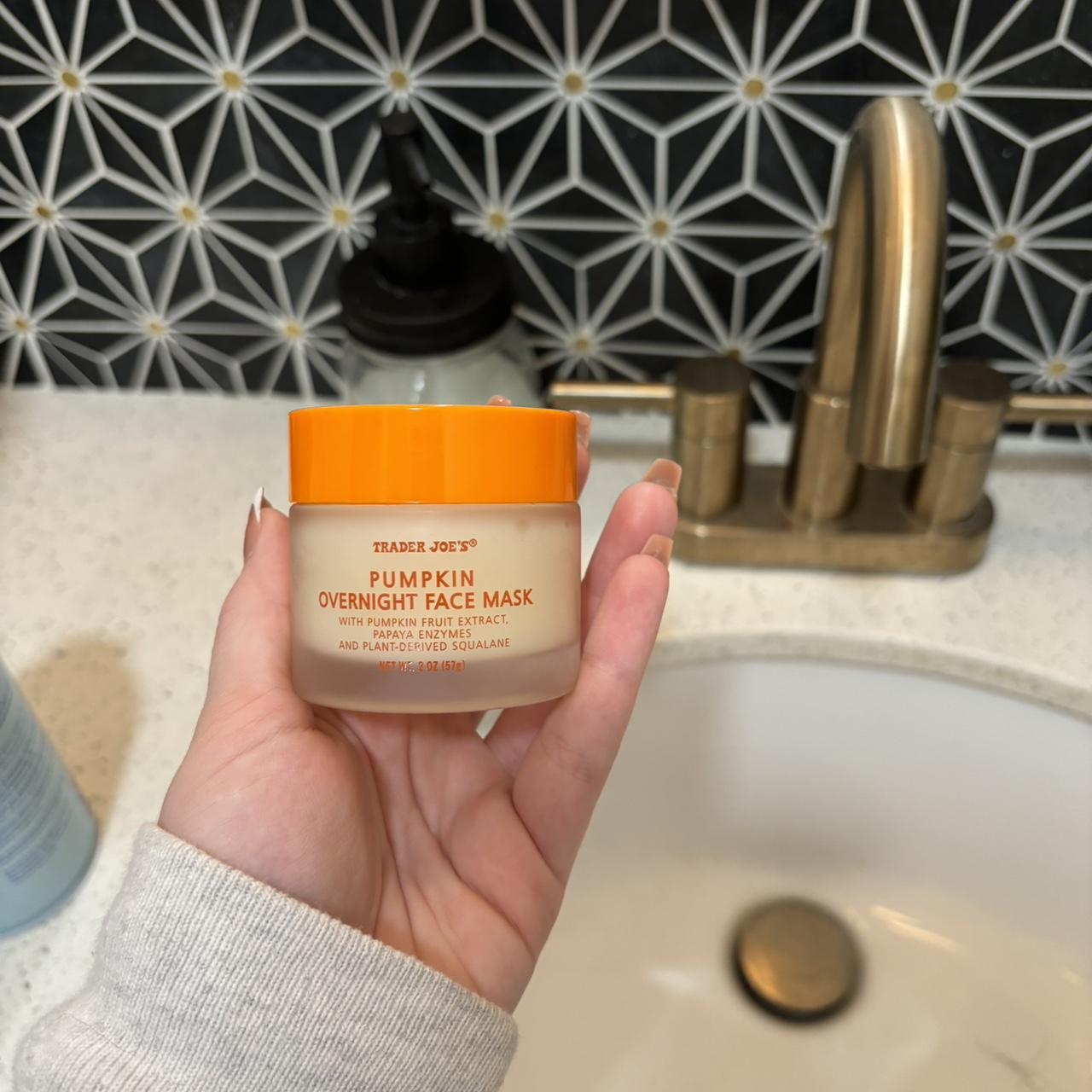 trader joe’s pumpkin face mask - Depop