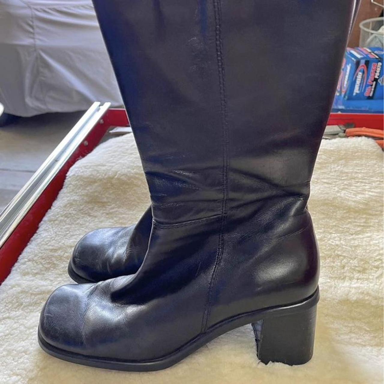 Women s black leather boots Size 9