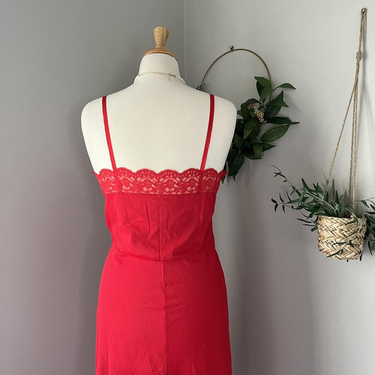 Vintage 1960s Hollywood Vassarette Red Full Slip - Depop