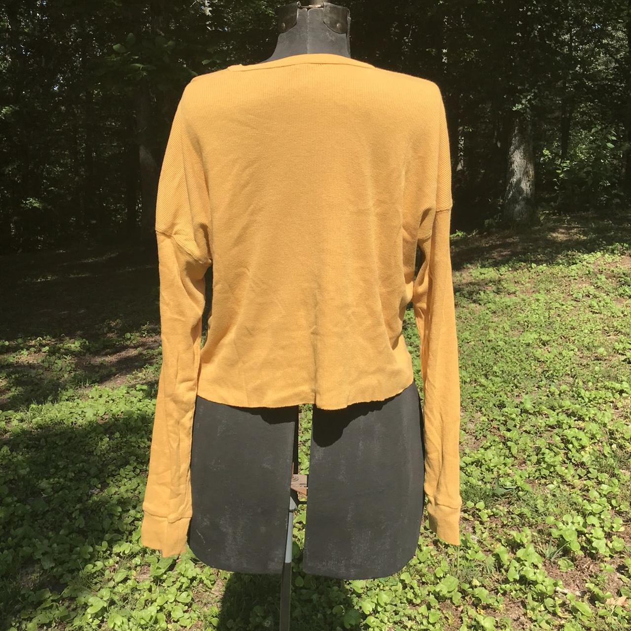 Belle & Bloom Women's Yellow Crop-top (4)