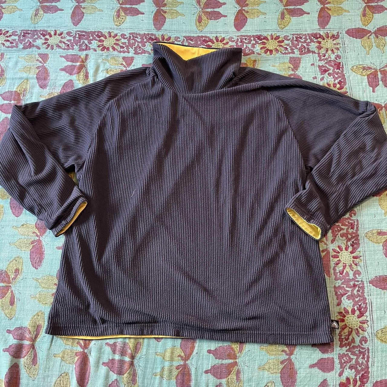 acg sweater