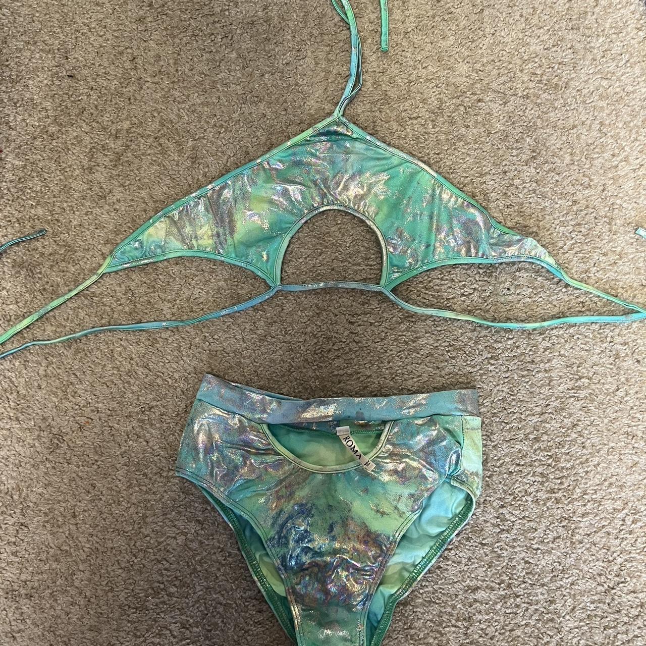 Super cute rave set! Perfect for beyond Depop