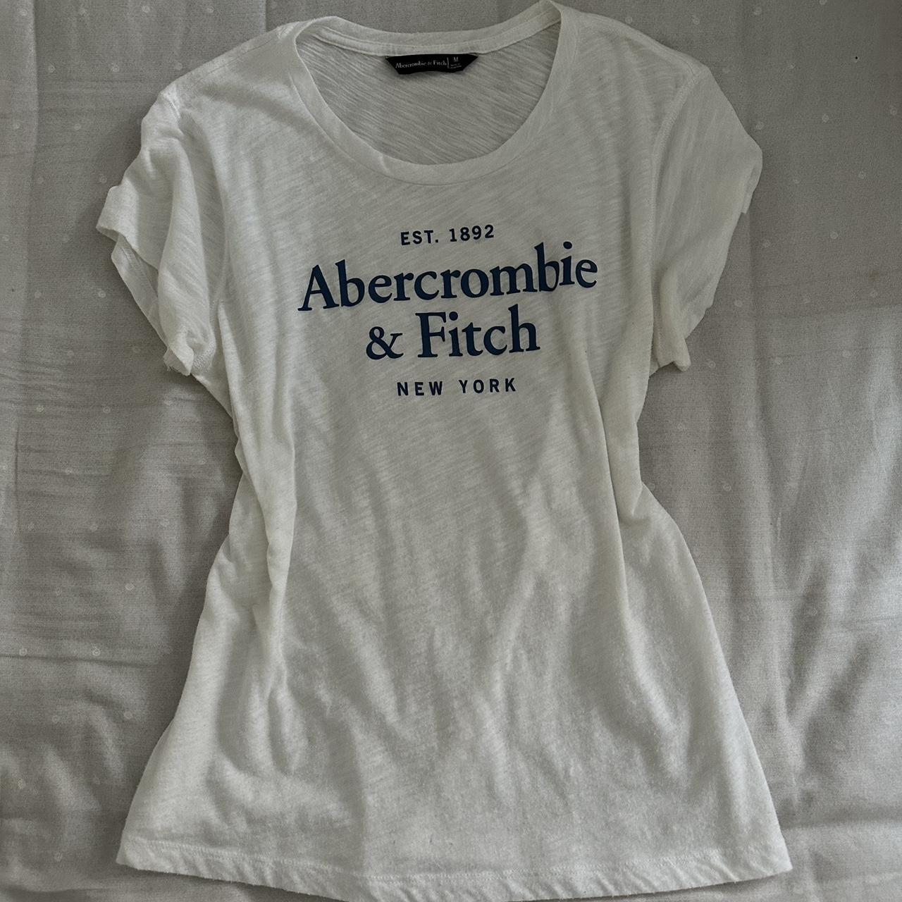 Abercrombie and Fitch Tee ☆ Size M, but can fit S... - Depop