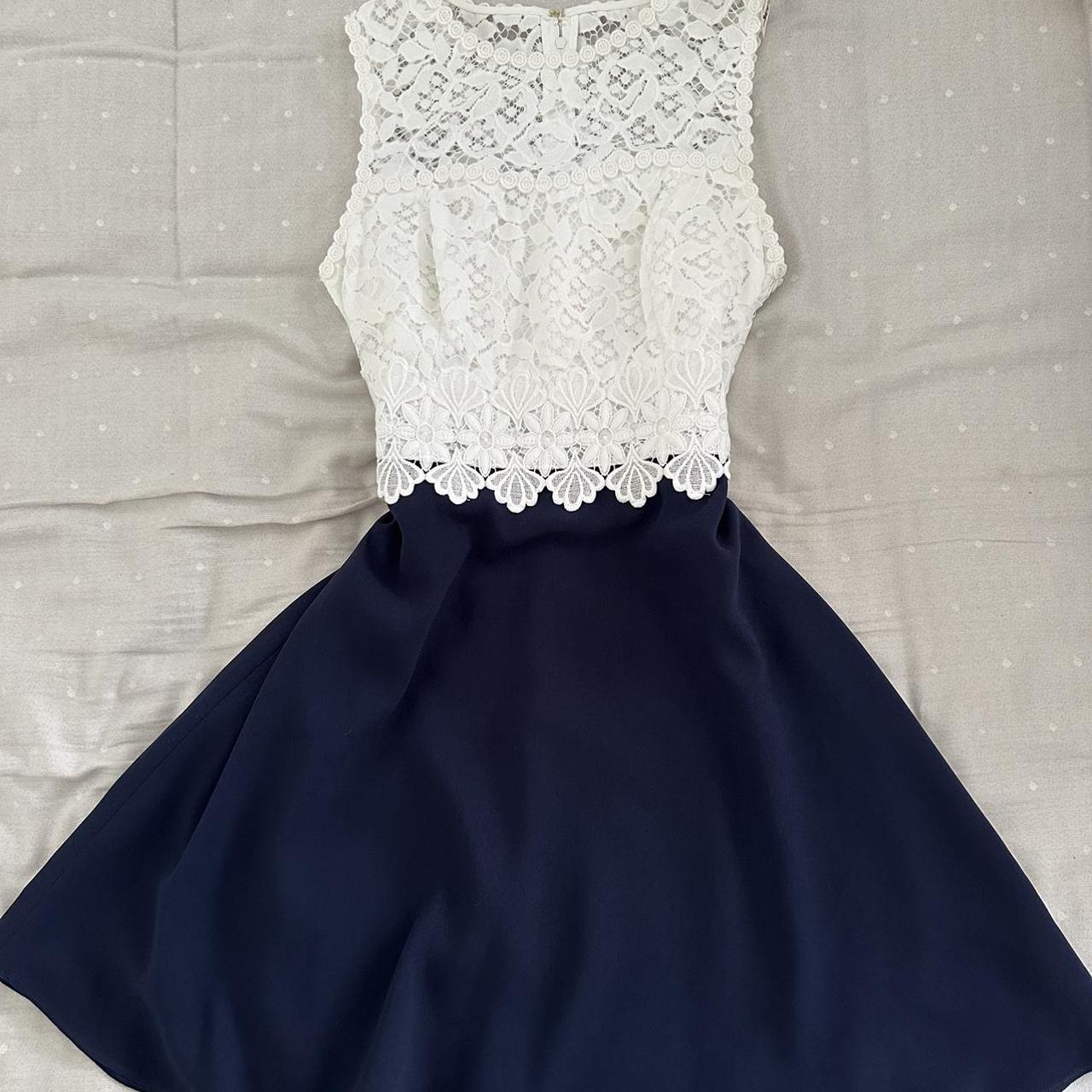 Lilly Pulitzer Women's White and Navy Dress | Depop