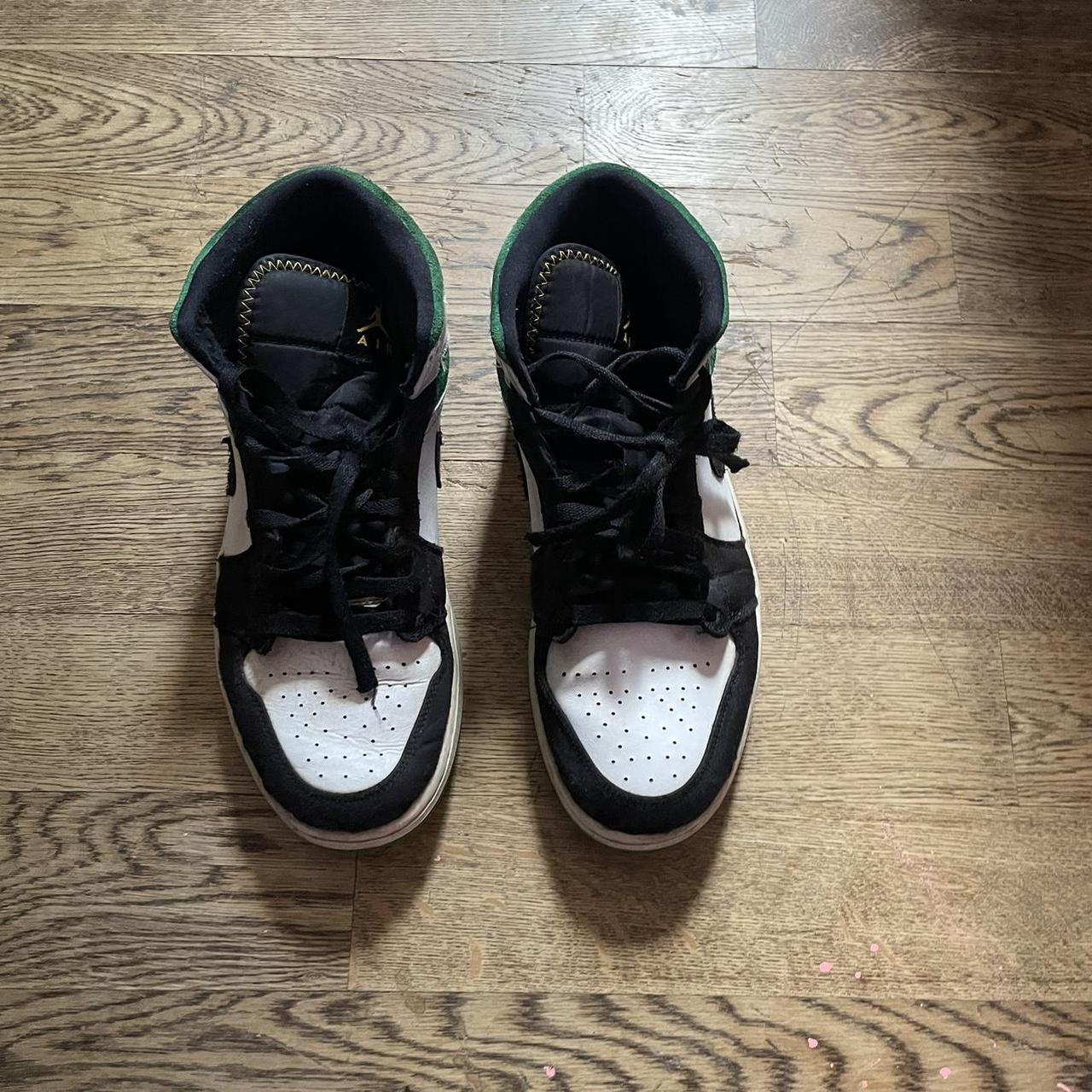 air jordan orange and green