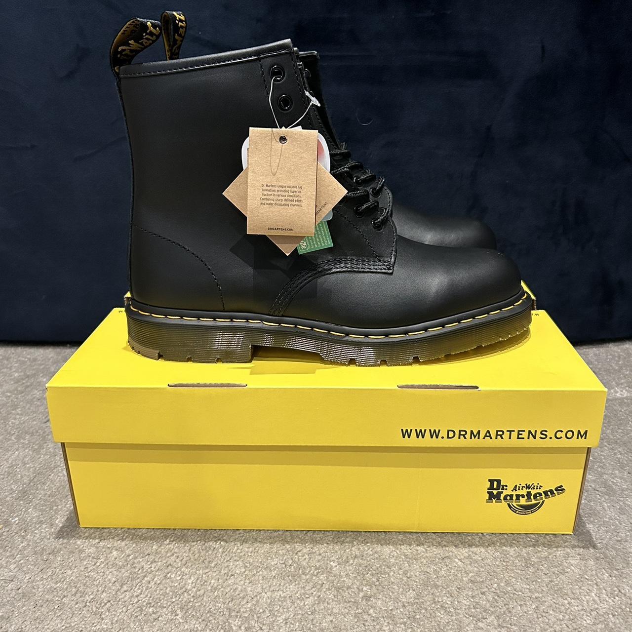 Dr martens industrial outlet royal mail