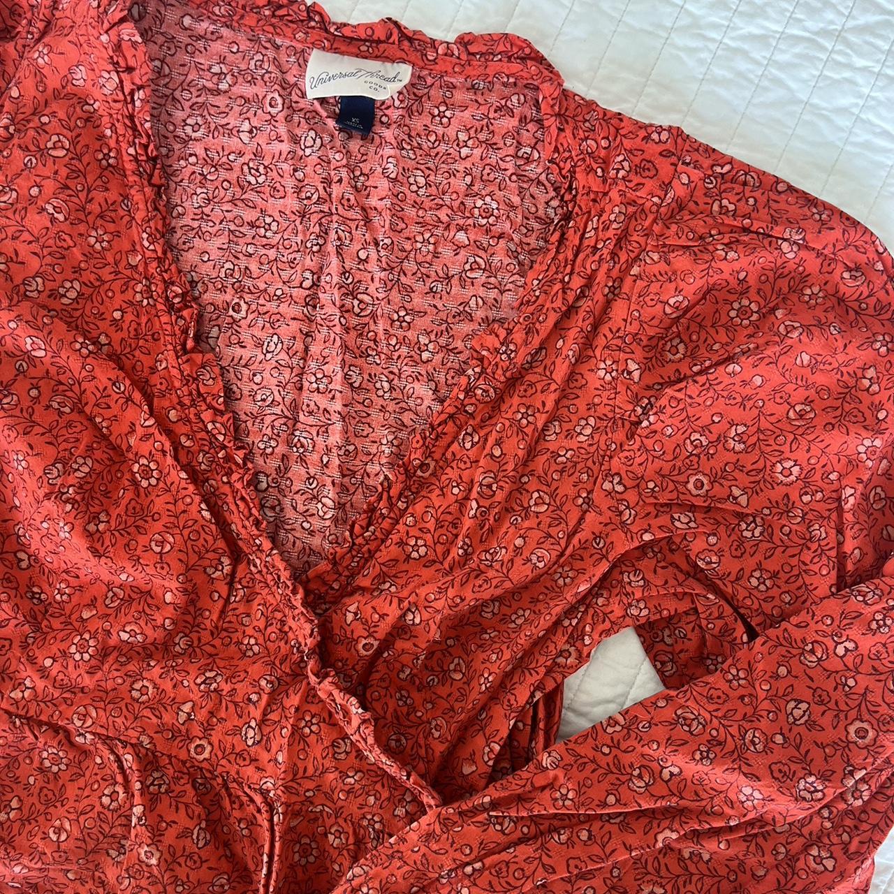 Universal Thread Women's Blouse Depop