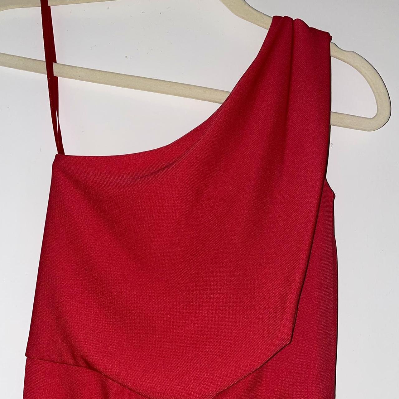 BCBGMAXAZRIA RED BERRY SNEJANA ONE SHOULDER GOWN Depop