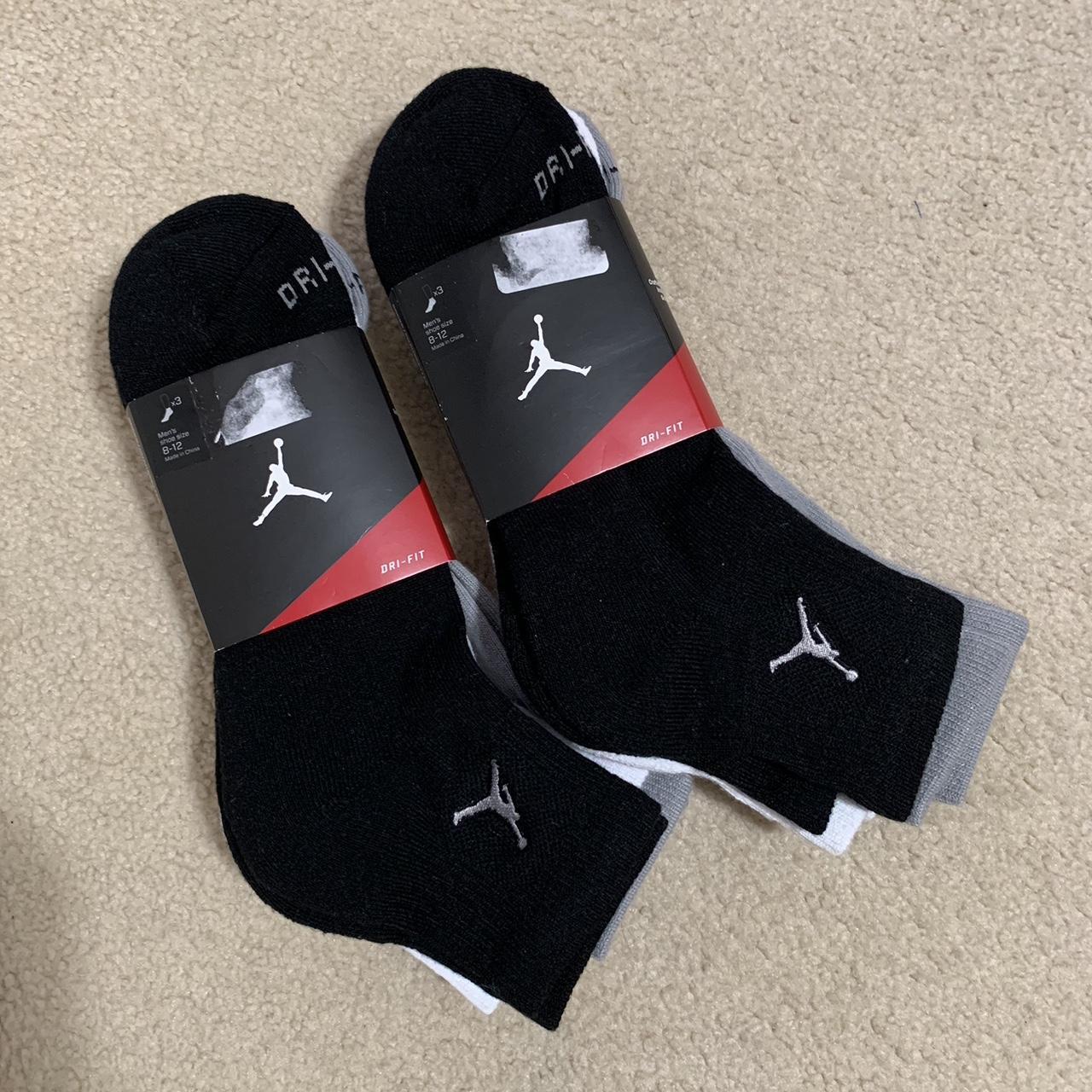 volt jordan socks