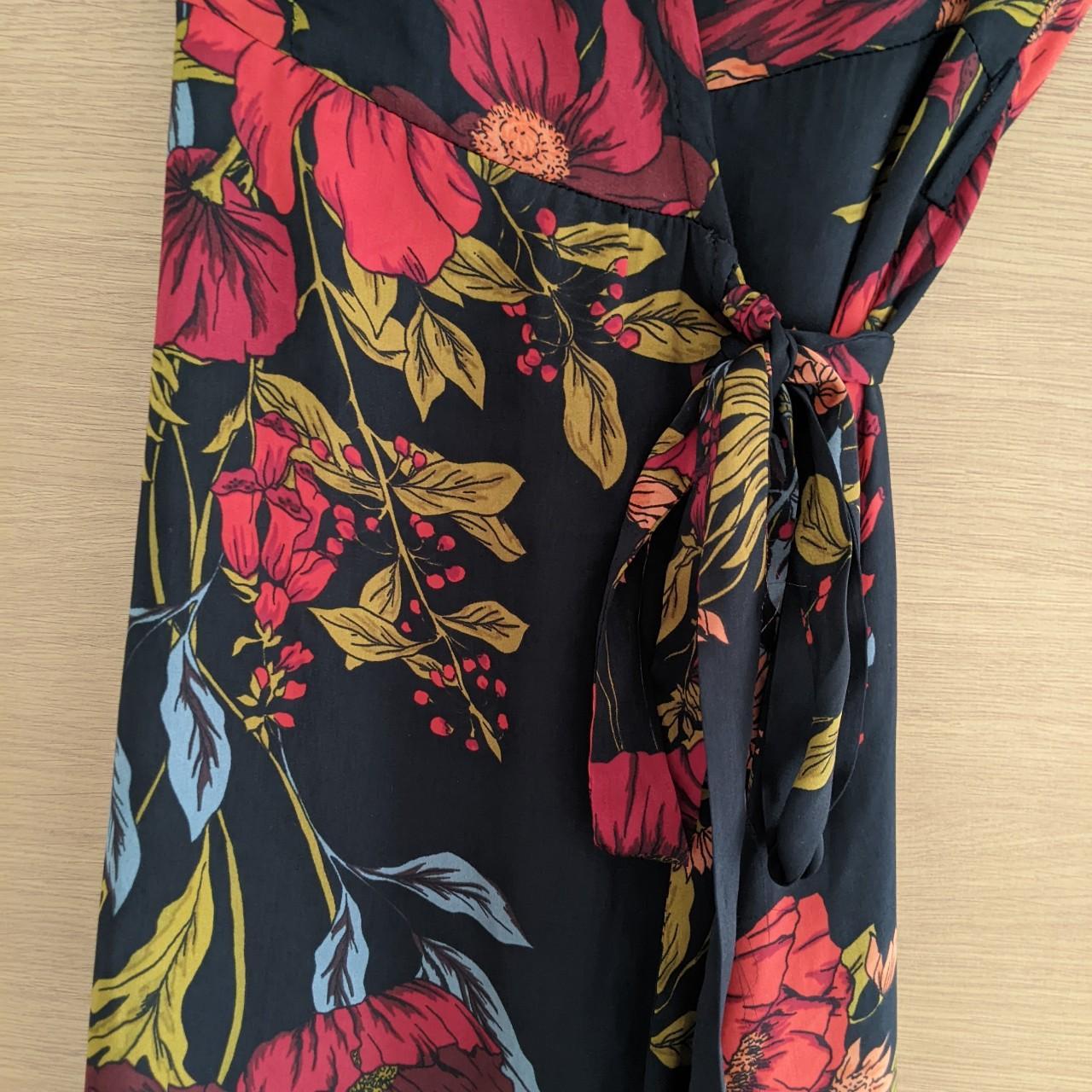 Primark floral wrap dress - size 8 Only ever tried... - Depop