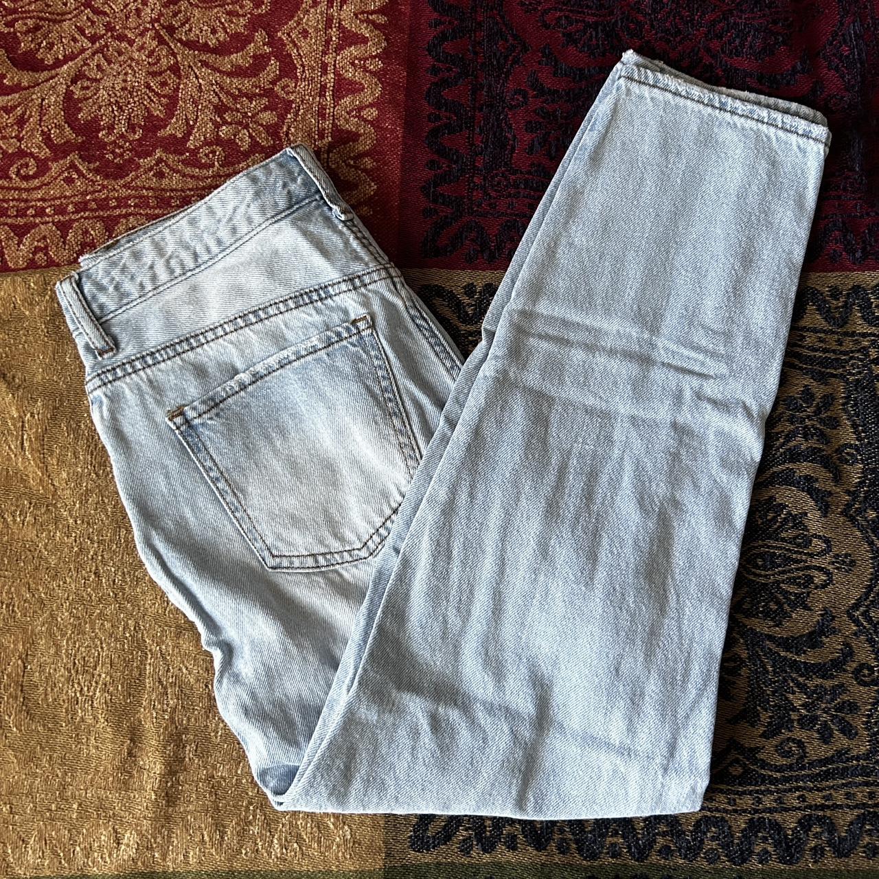 Cute baggy Mom jeans, size 5 - Depop