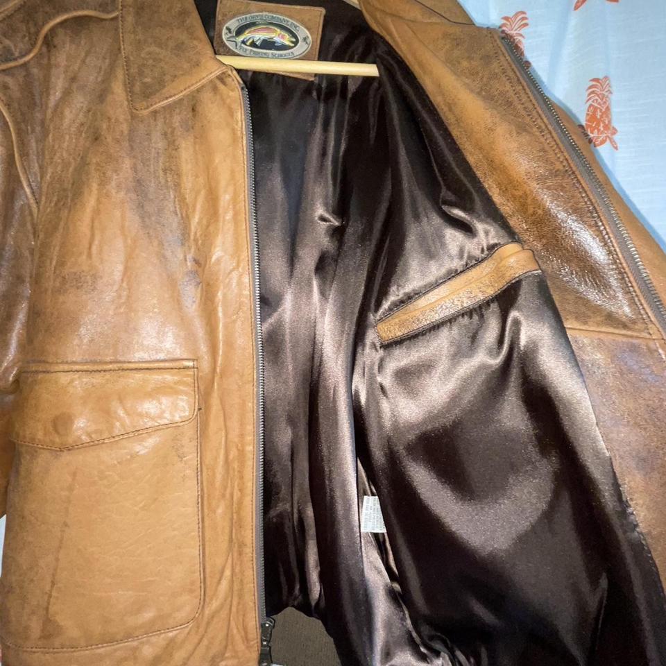 This is a vintage Orvis A2 genuine leather bomber - Depop