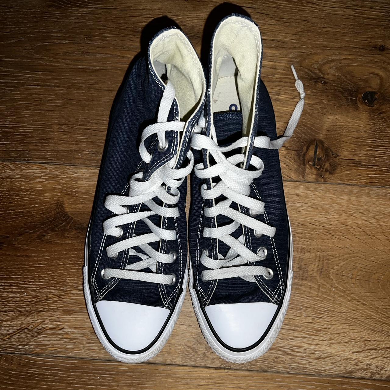 Converse Women's Navy Trainers | Depop