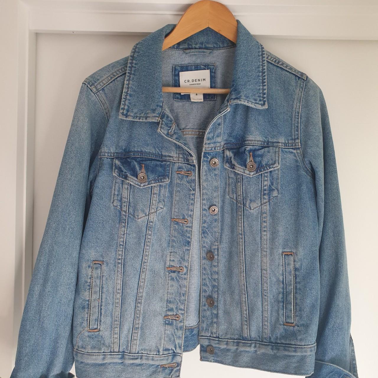 Country road denim jacket Size 6 but oversized fit. Depop