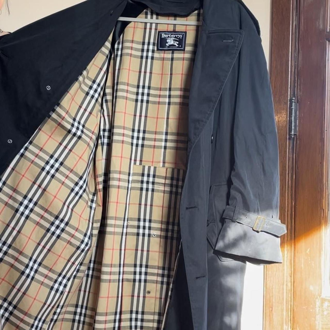 Vintage Burberry Men’s Black Trench Coat Men’s Size... - Depop