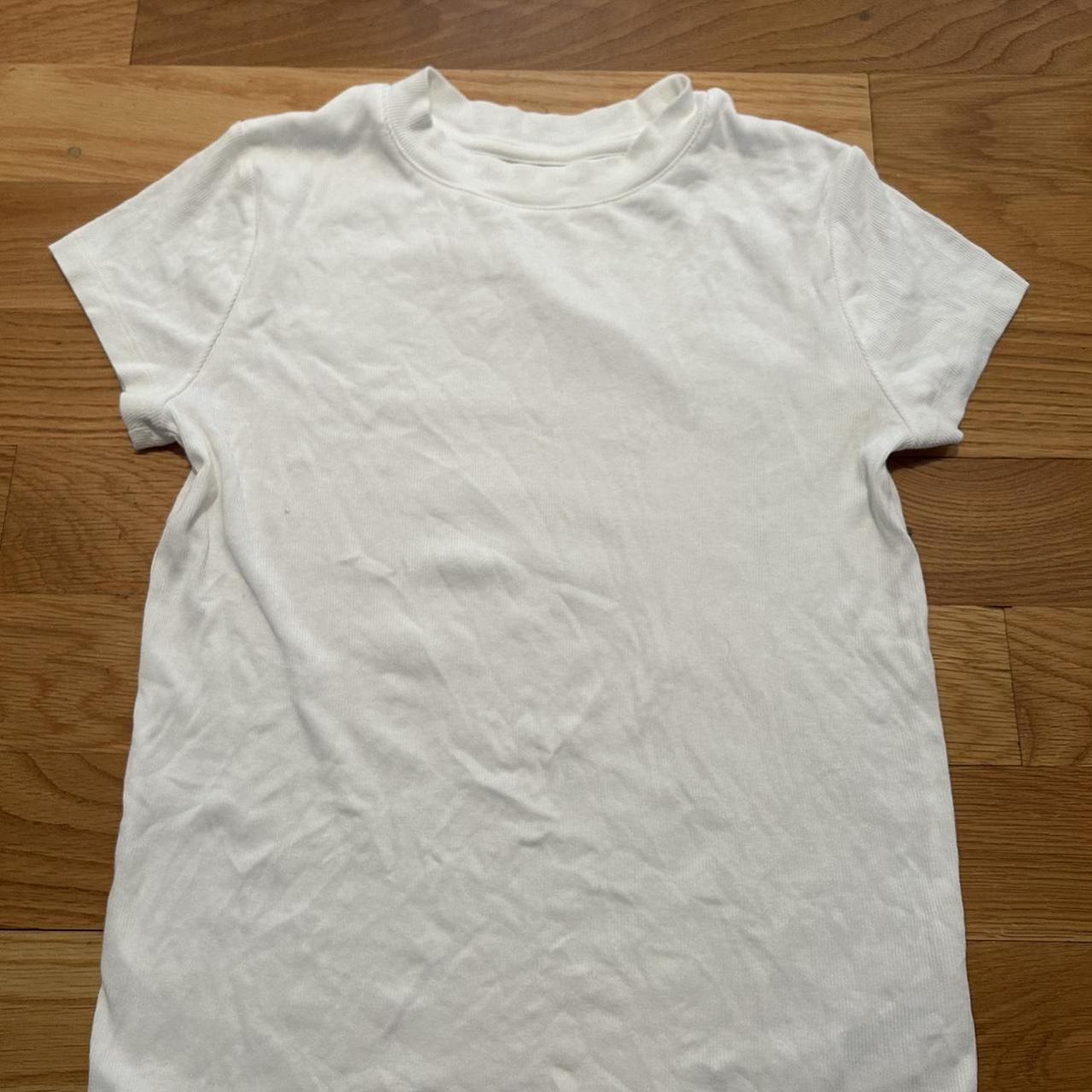 Plain white T Shirt Never Worn Size M - Depop