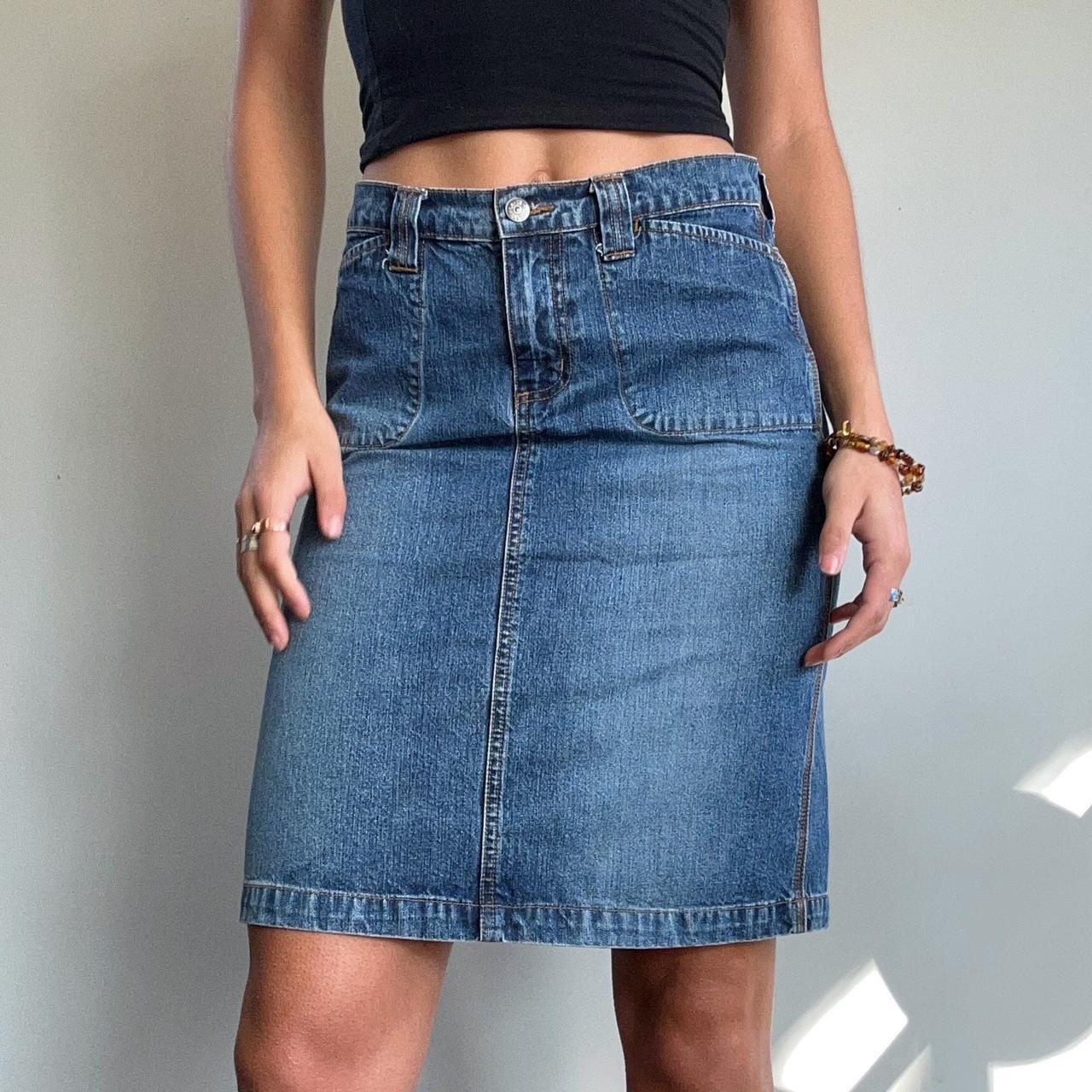 The perfect early 2000s jean midi skirt💙 By the... - Depop