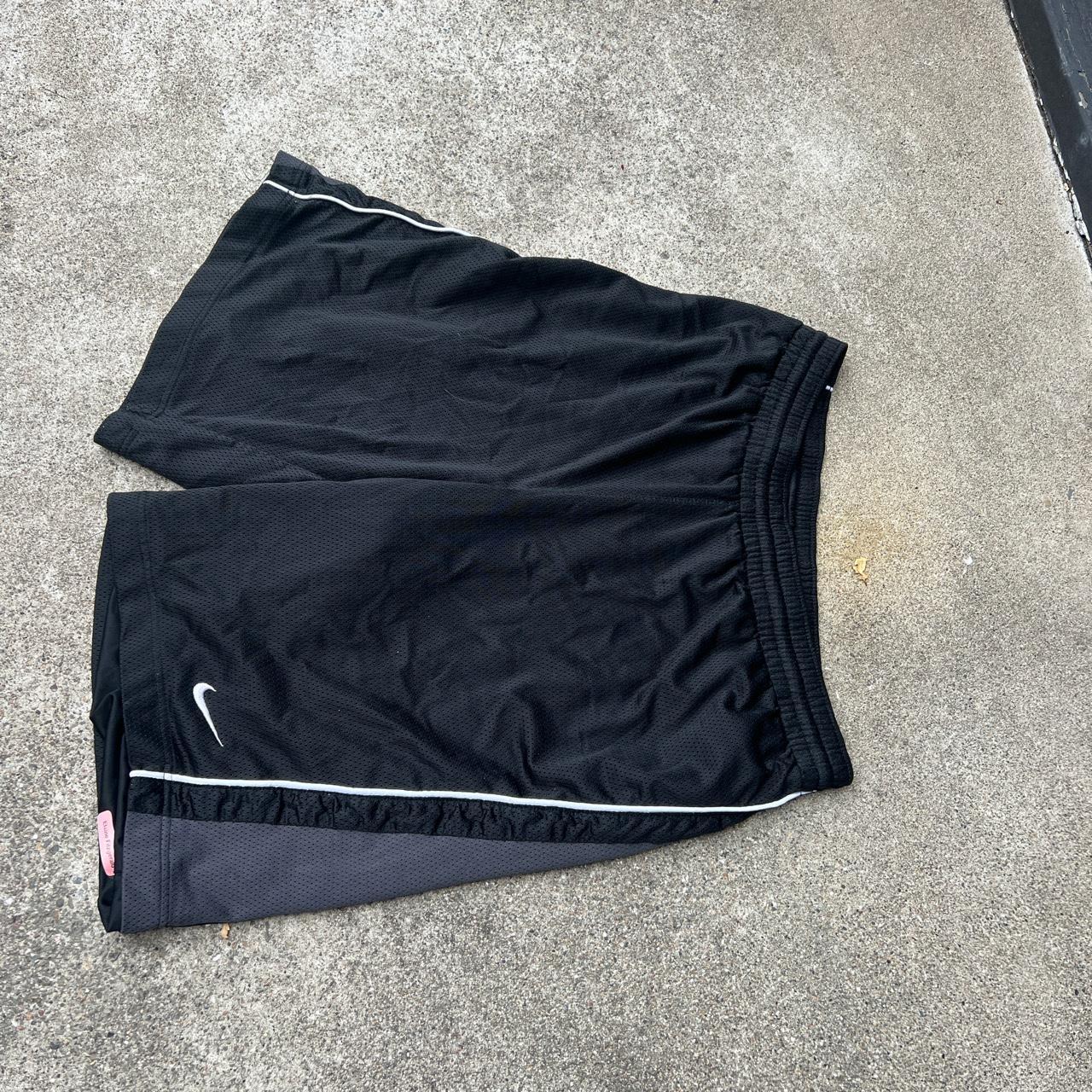 size xl nike shorts