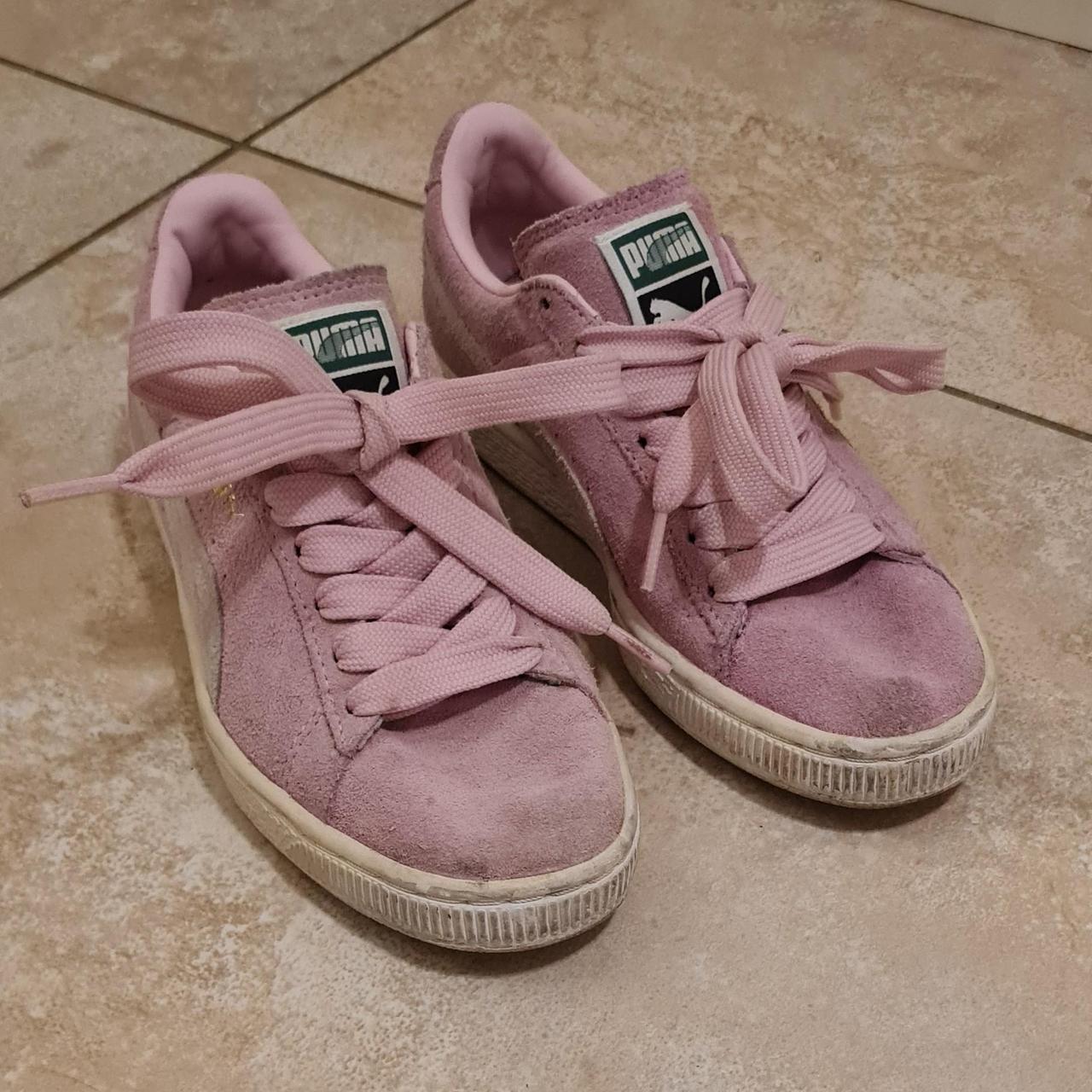 Baby pink 2025 puma trainers