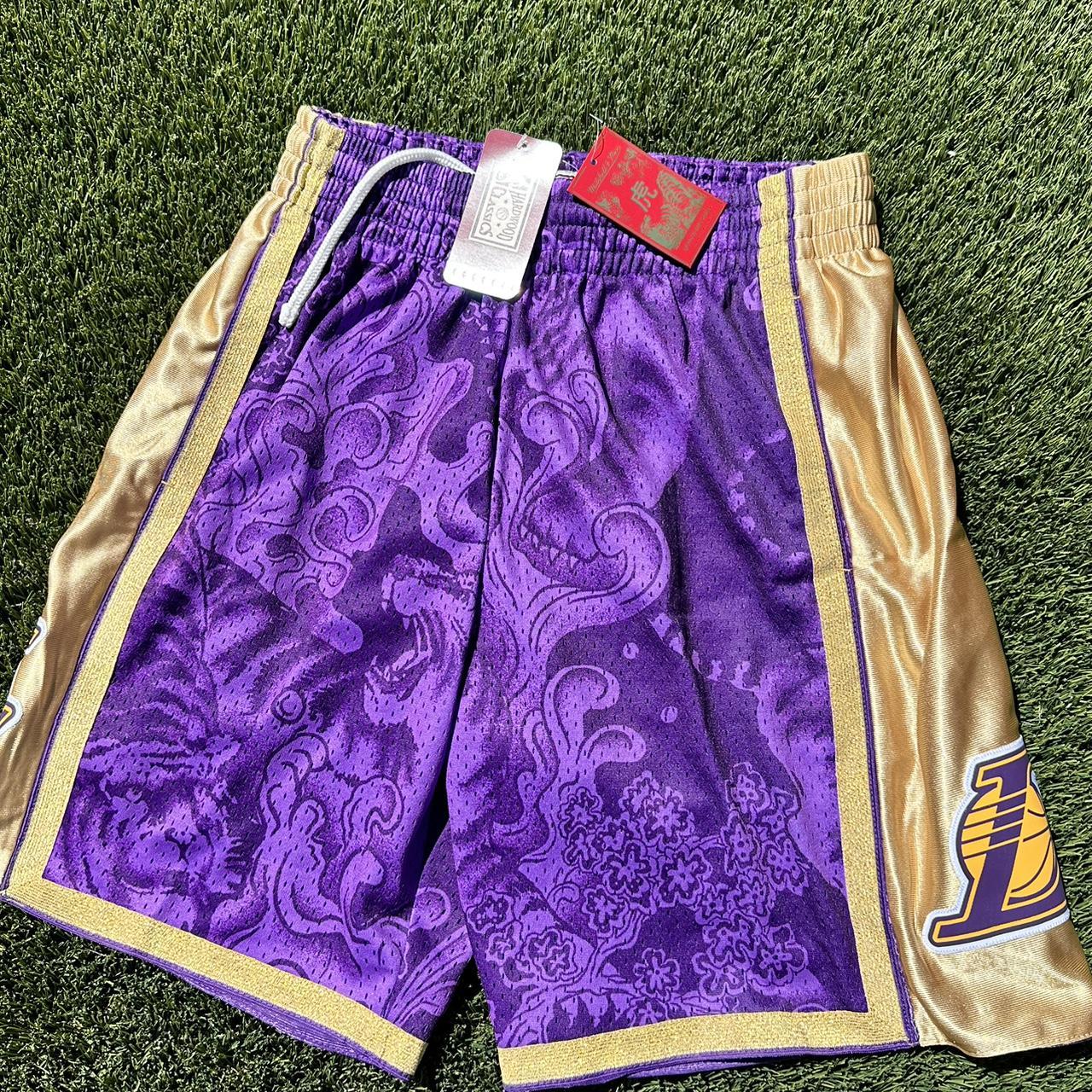 Los Angeles top Lakers NBA Mitchell & Ness Purple Gold Mens Shorts Size M NWT