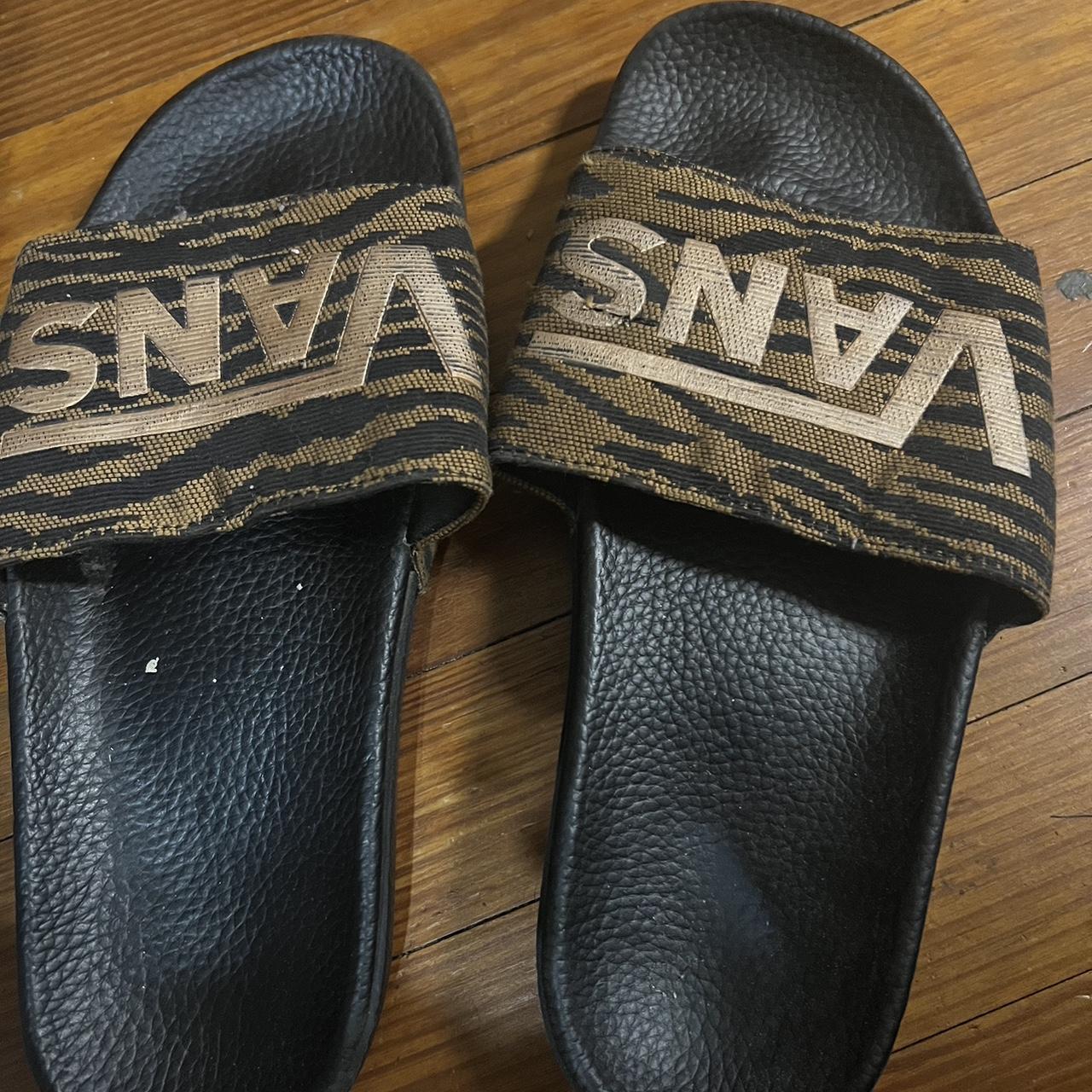 Vans sale slides women