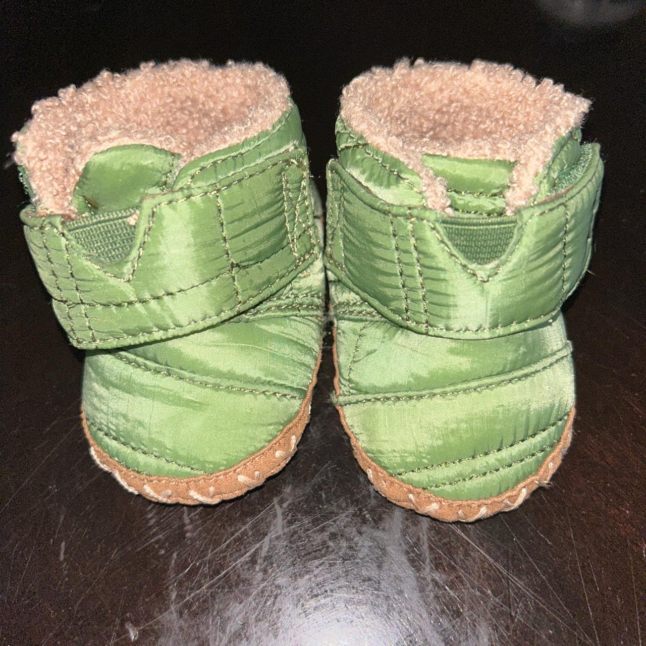 Adorable Tom’s brand baby shoes. Never worn. Size 2.... - Depop