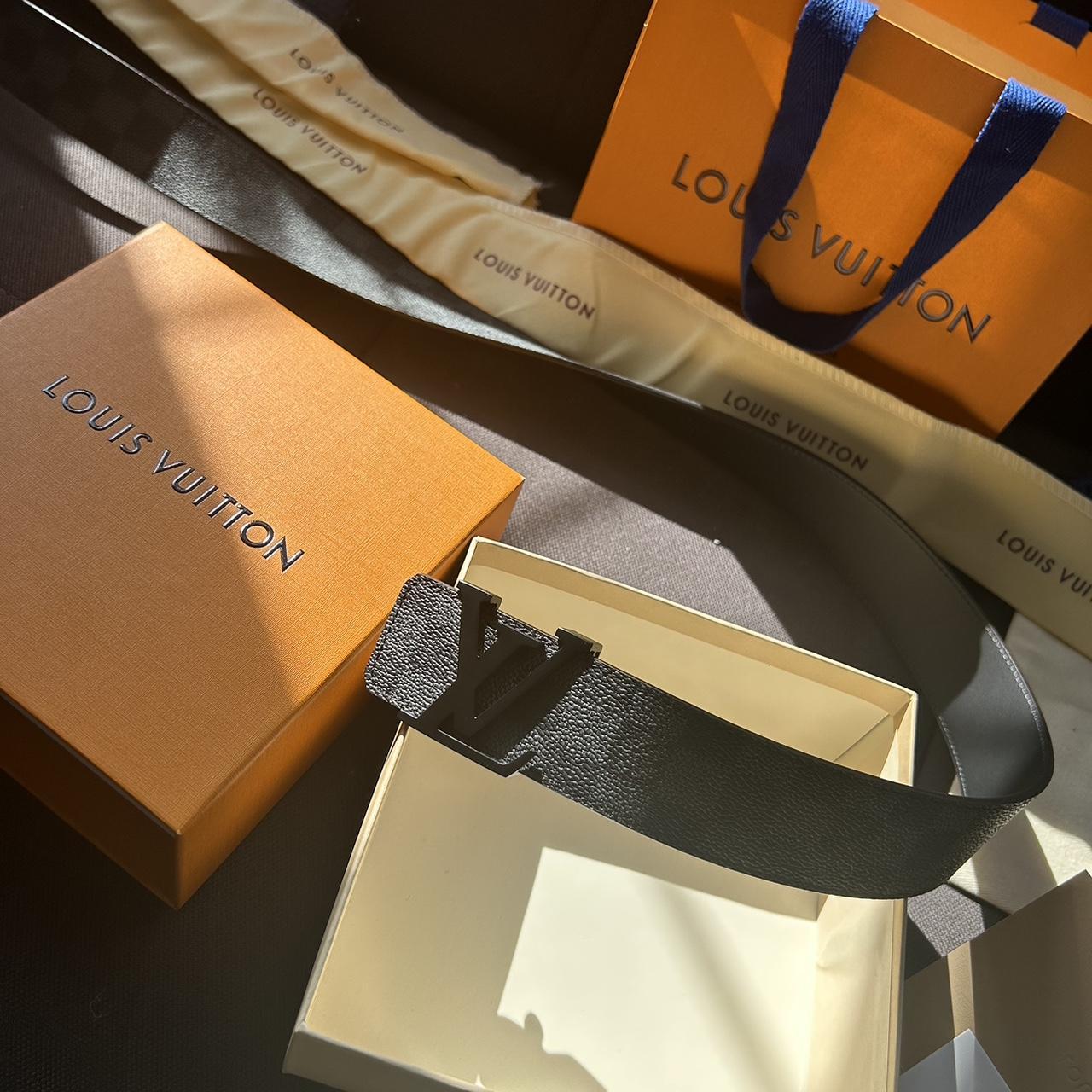 Louis Vuitton Neo Inventeur 40MM Reversible - Depop