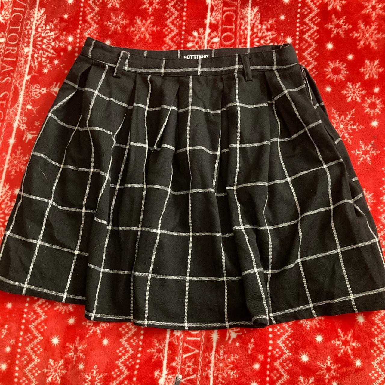 Black and white 2025 plaid skirt victoria's secret