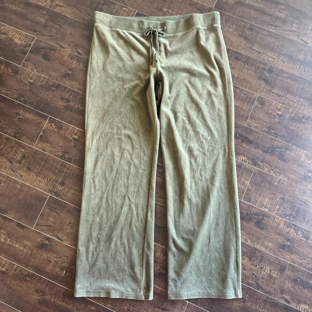 item listed by shop_roseblvd